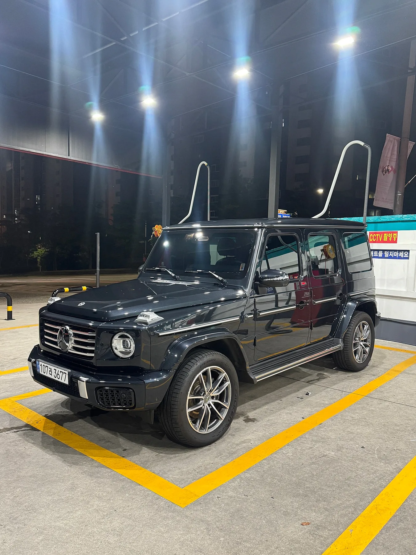 벤츠 메르세데스-벤츠 G450D 2025 마그네타이트블랙 사진 3