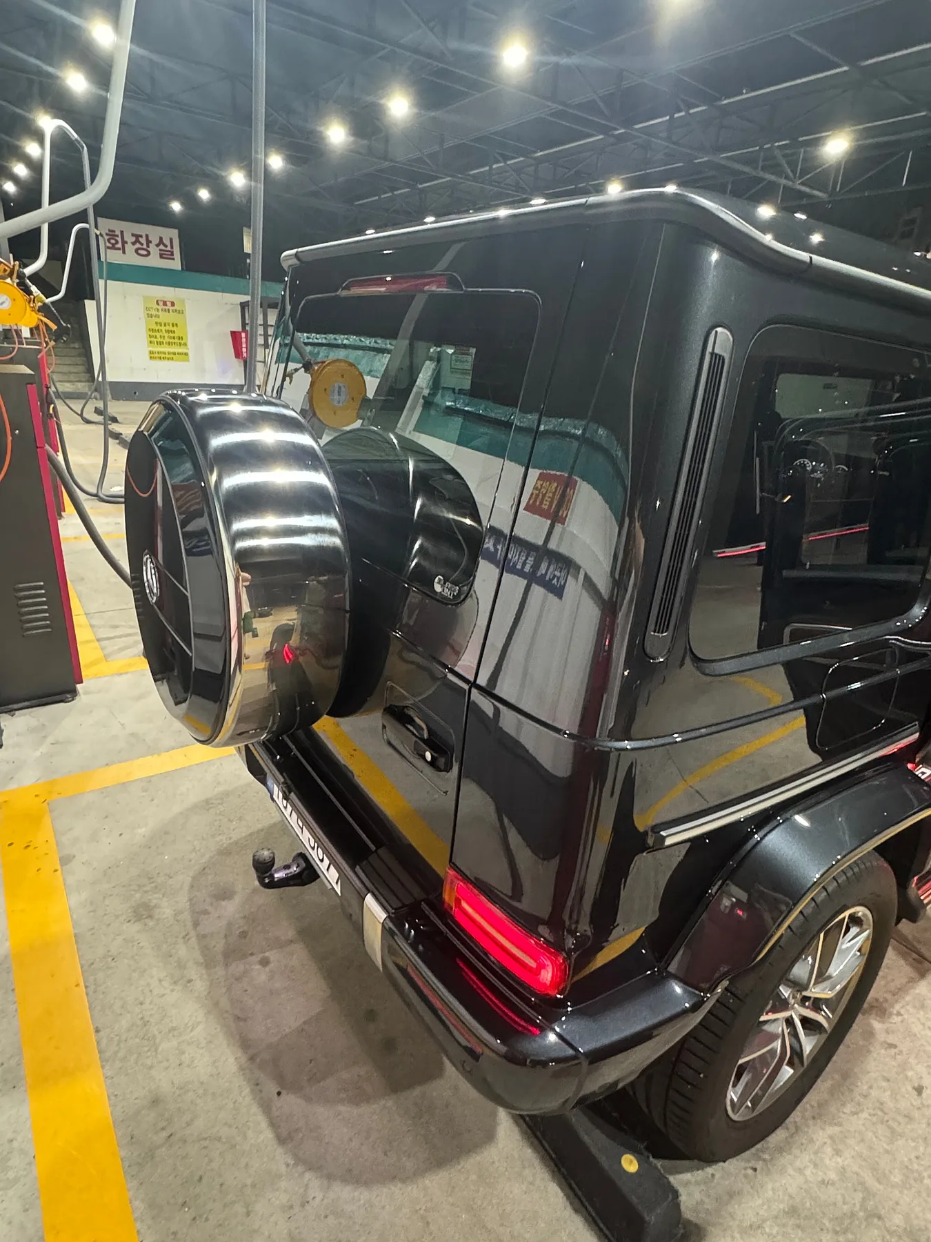 벤츠 메르세데스-벤츠 G450D 2025 마그네타이트블랙 사진 6