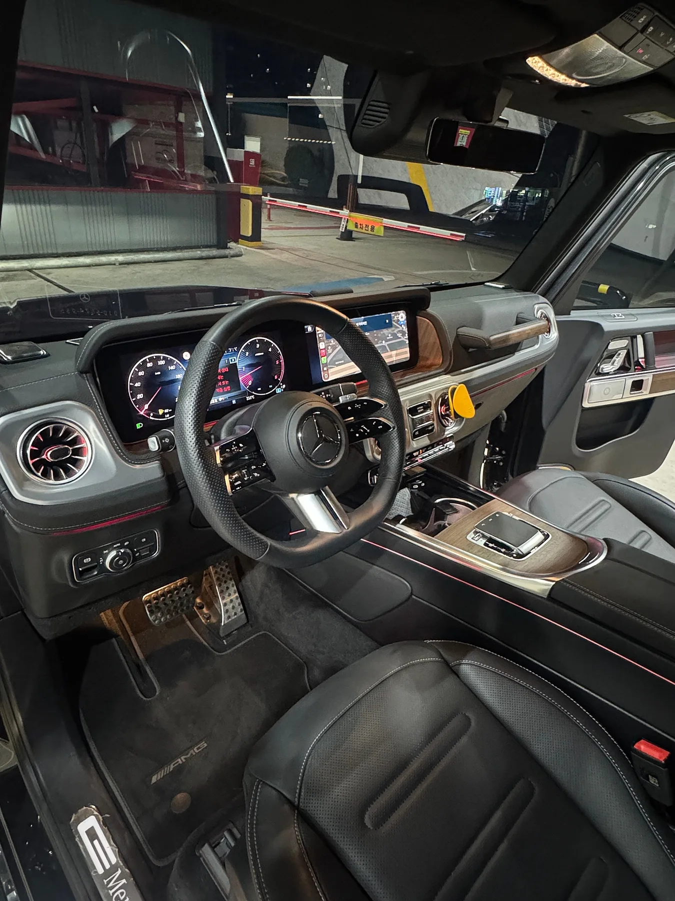 벤츠 메르세데스-벤츠 G450D 2025 마그네타이트블랙 사진 7