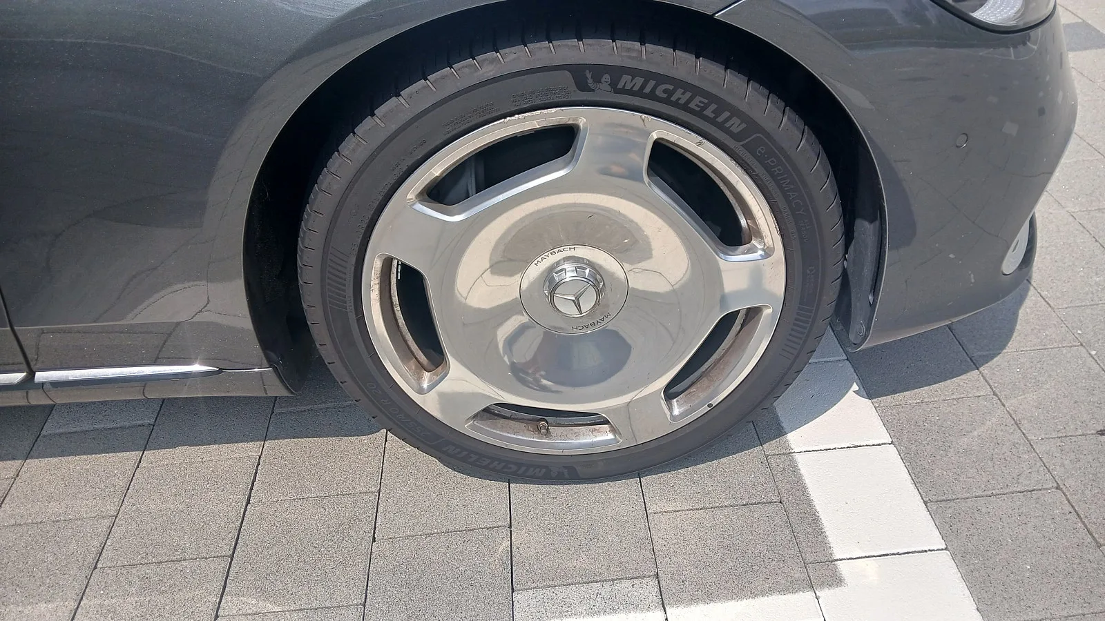벤츠 S580 마이바흐 2023 건메탈 사진 6