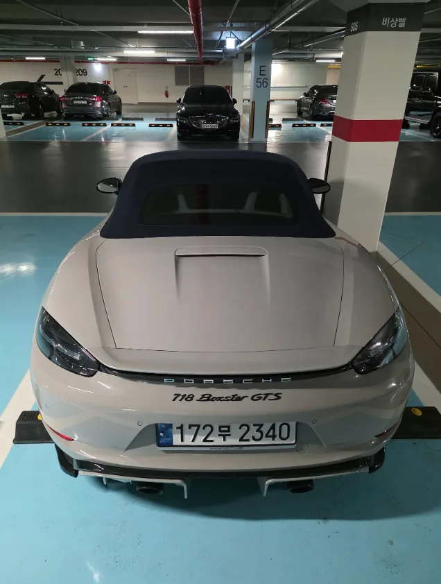 포르쉐 718 박스터 GTS4.0 2022 화이트 사진 4
