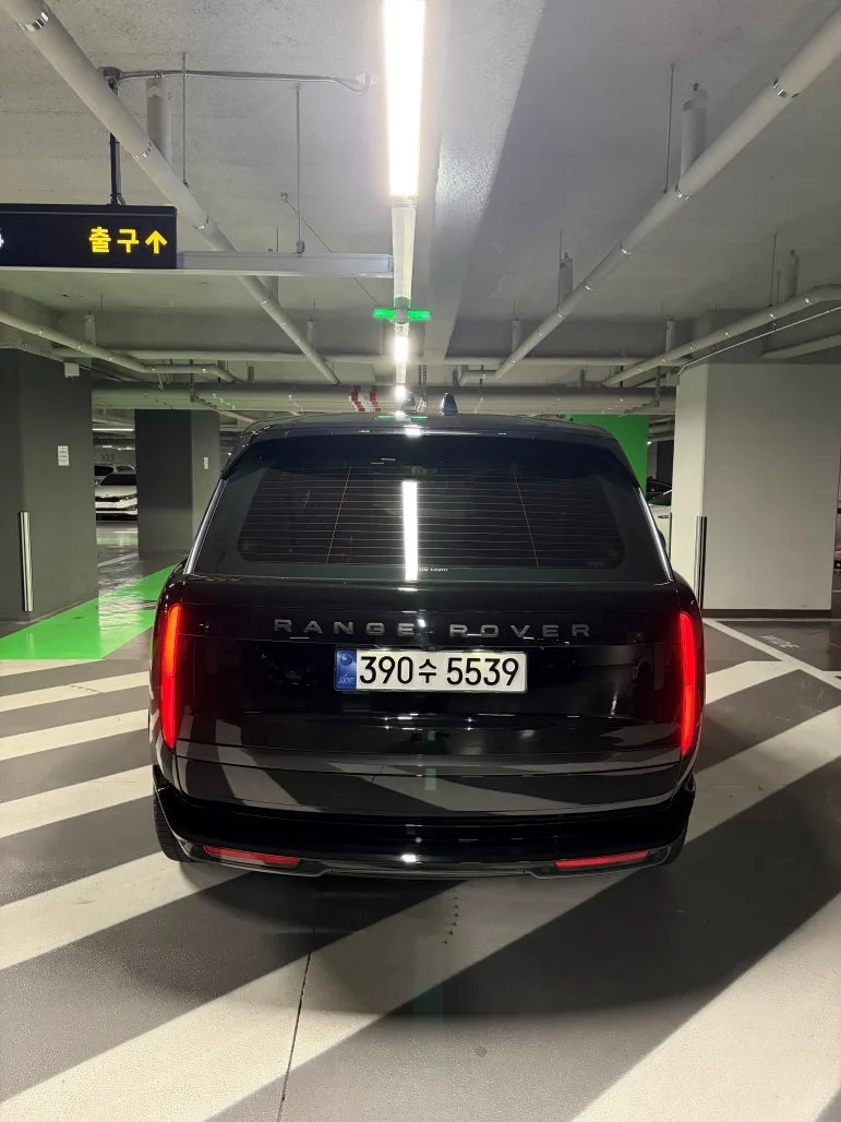 랜드로버 레인지로버 P530 AB LWB 2024 블랙 사진 4