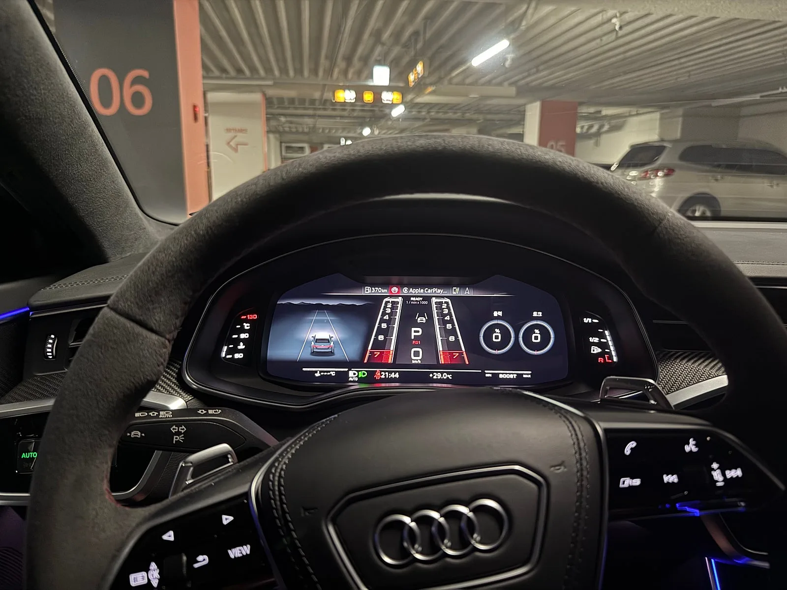 아우디 RS7 퍼포먼스 2025 블랙 사진 6