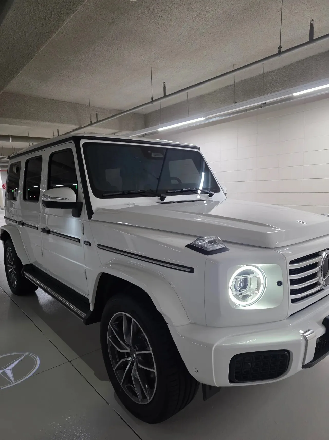 벤츠 메르세데스-벤츠 G450d 2025 흰색 사진 3