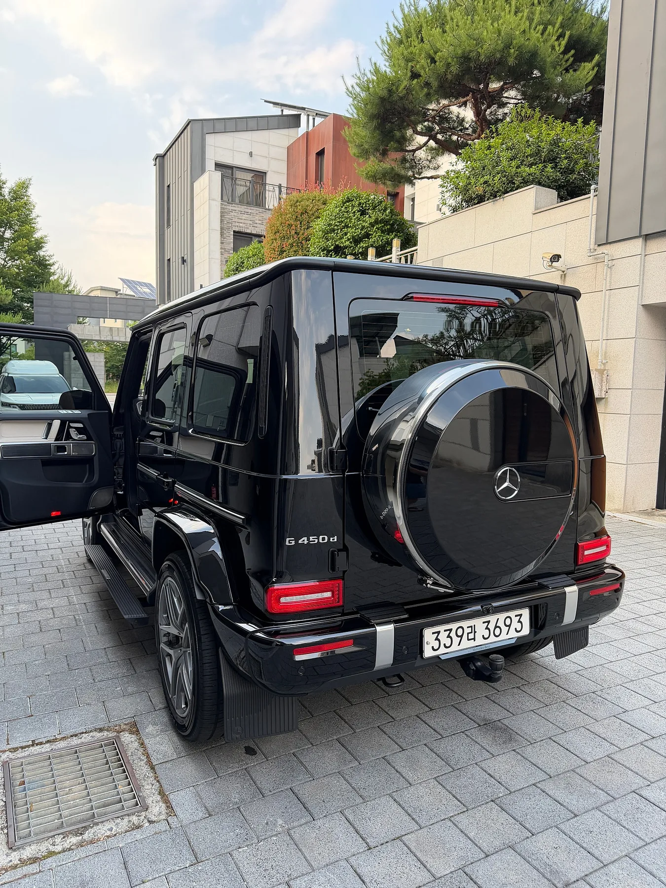 벤츠 G450d 2024 블랙 사진 4