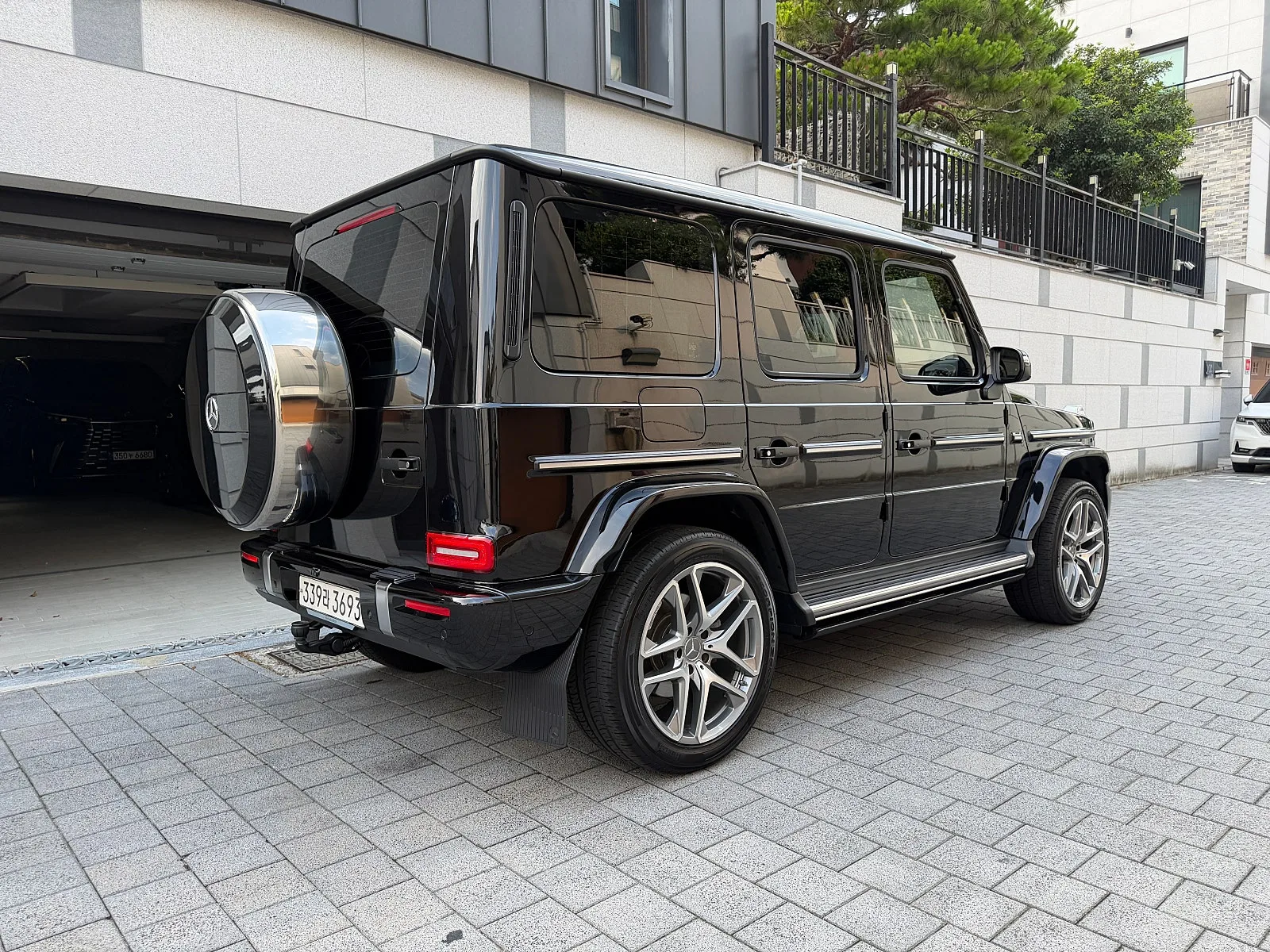 벤츠 G450d 2024 블랙 사진 7