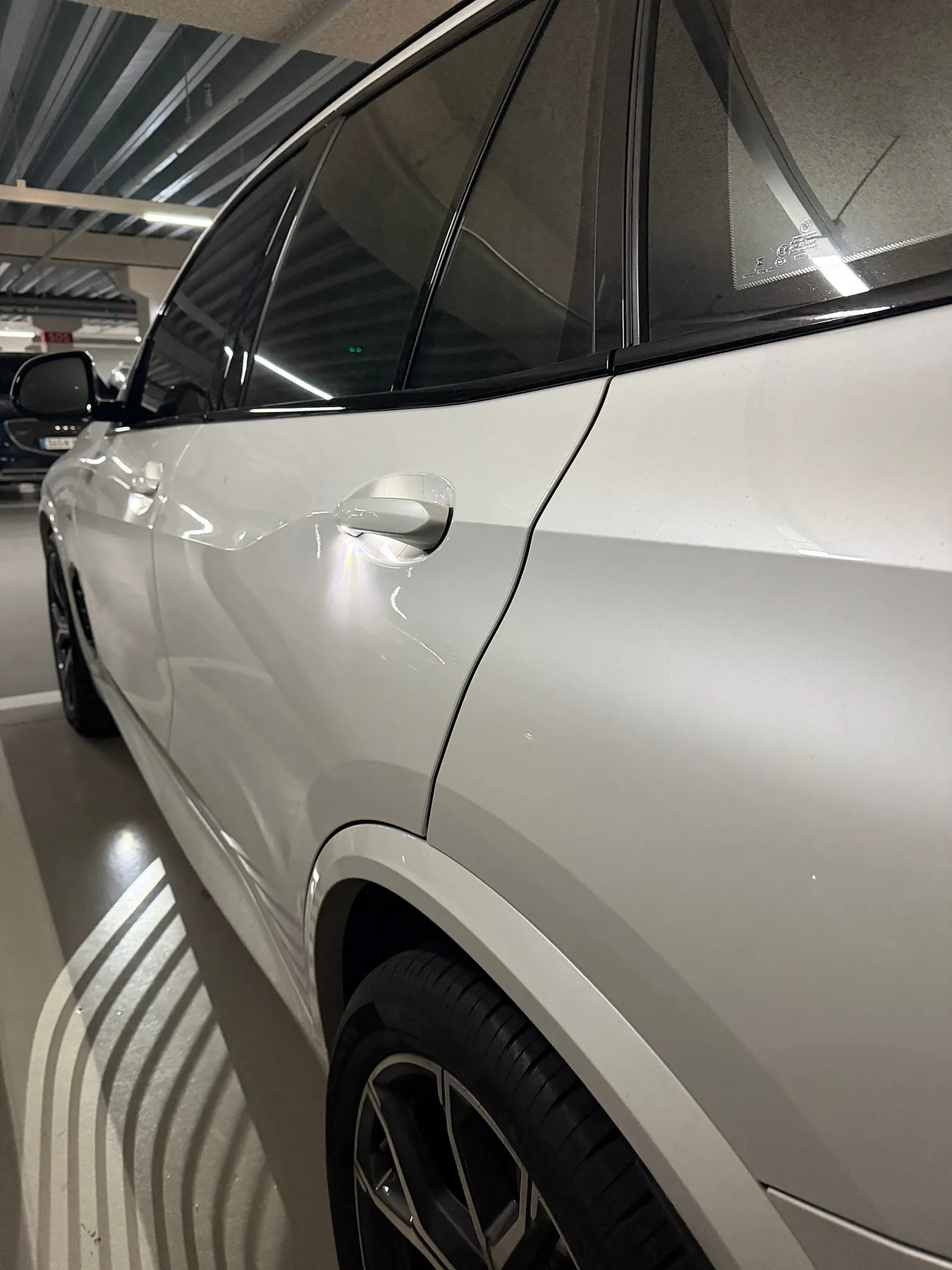 BMW X5 40i M스포츠 2024 실버 사진 1