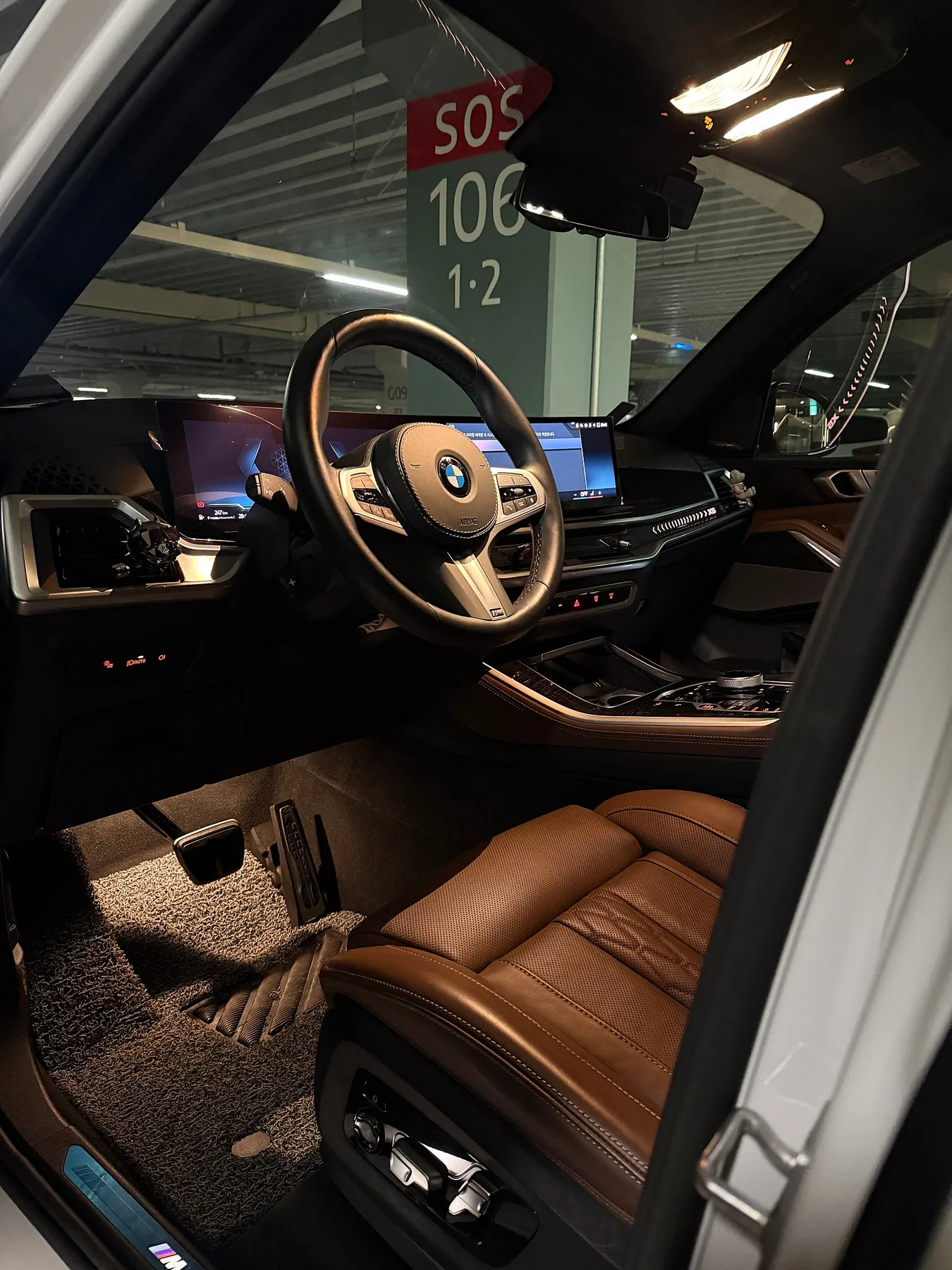 BMW X5 40i M스포츠 2024 실버 사진 8