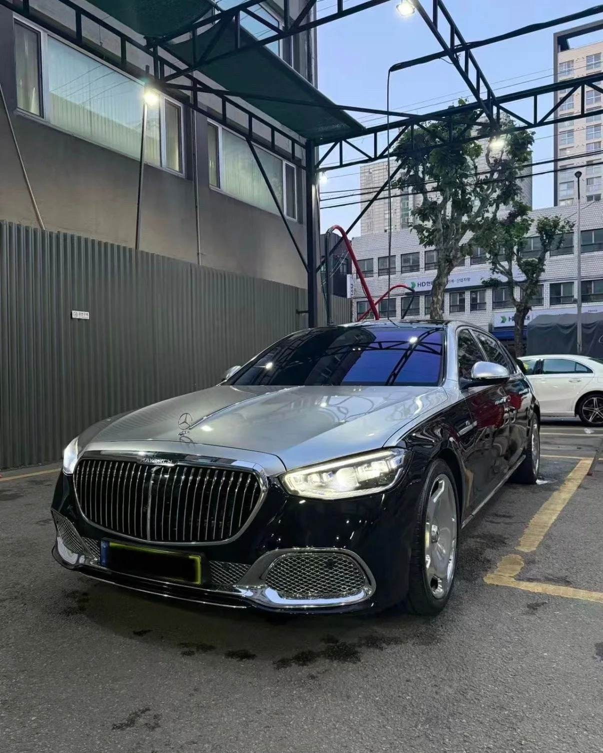 벤츠 마이바흐 S580 2022 실버 사진 1
