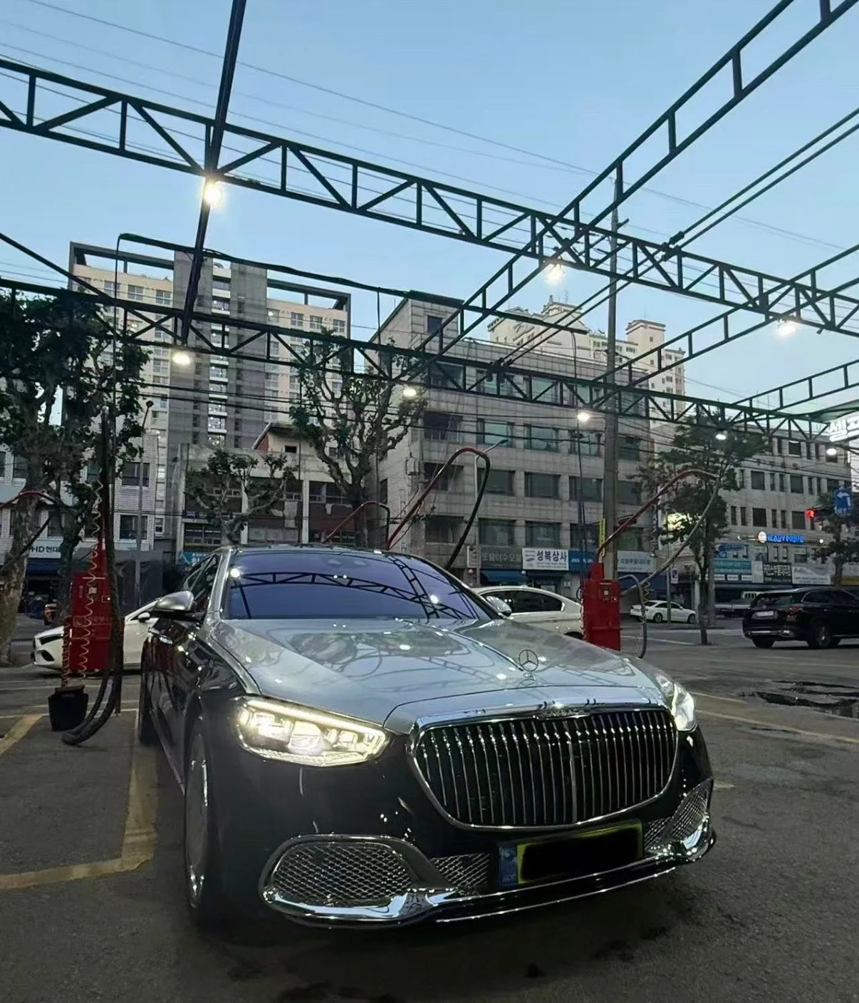 벤츠 마이바흐 S580 2022 실버 사진 2