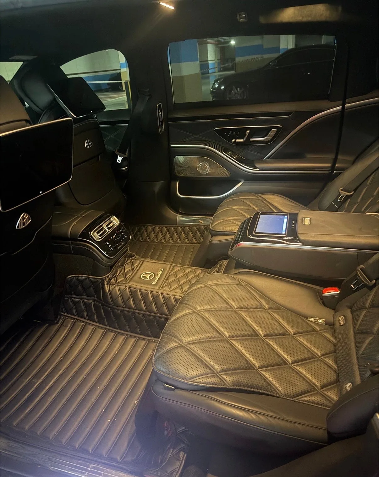 벤츠 마이바흐 S580 2022 실버 사진 4