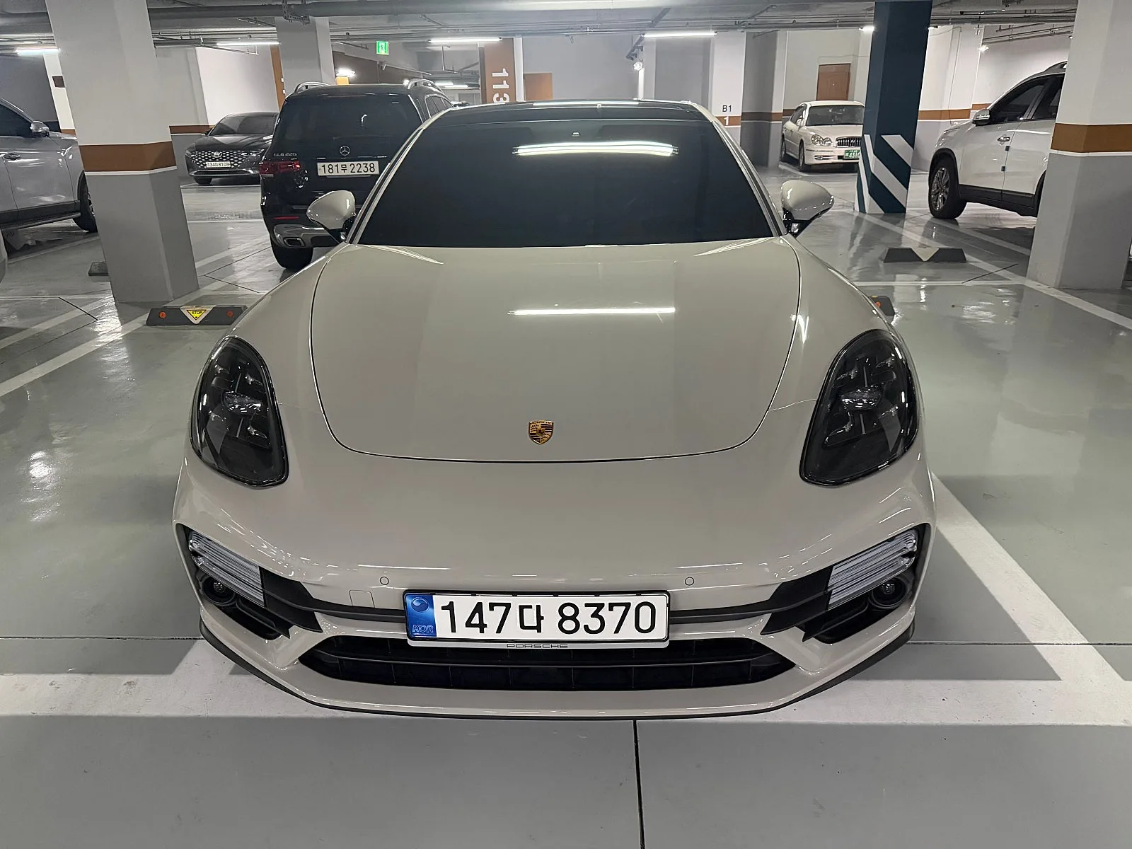 포르쉐 파나메라 GTS 2022 화이트 사진 2