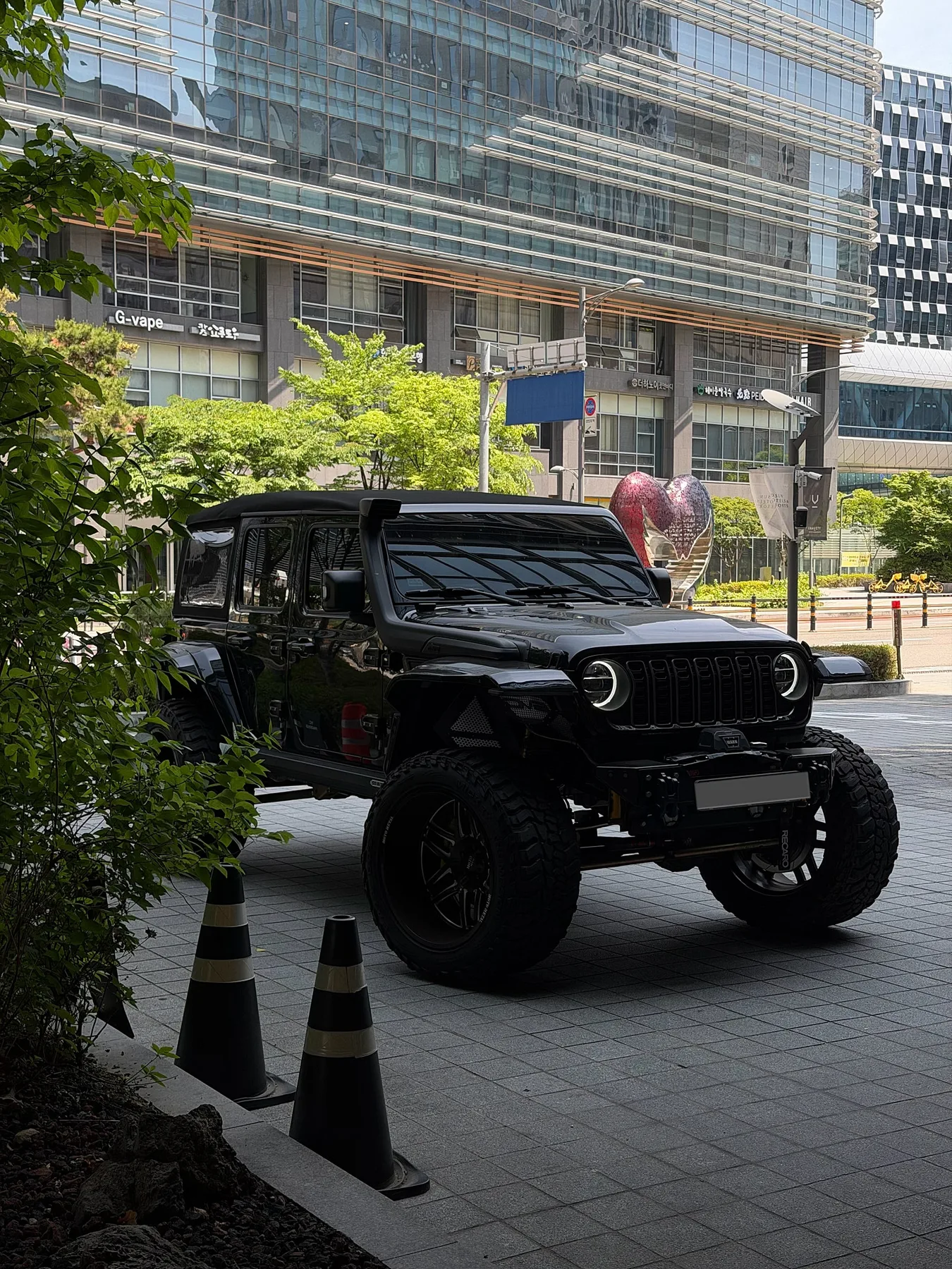 지프 JEEP 랭글러 루비콘 2023 블랙 사진 4