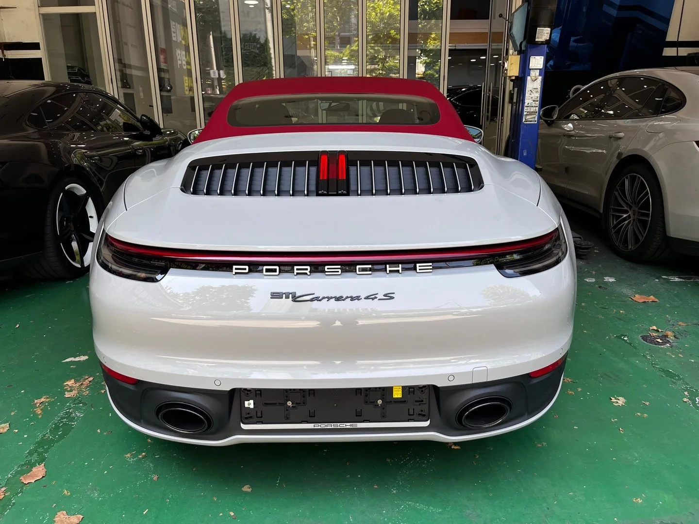 포르쉐 911 4S 2024 베이지 사진 2