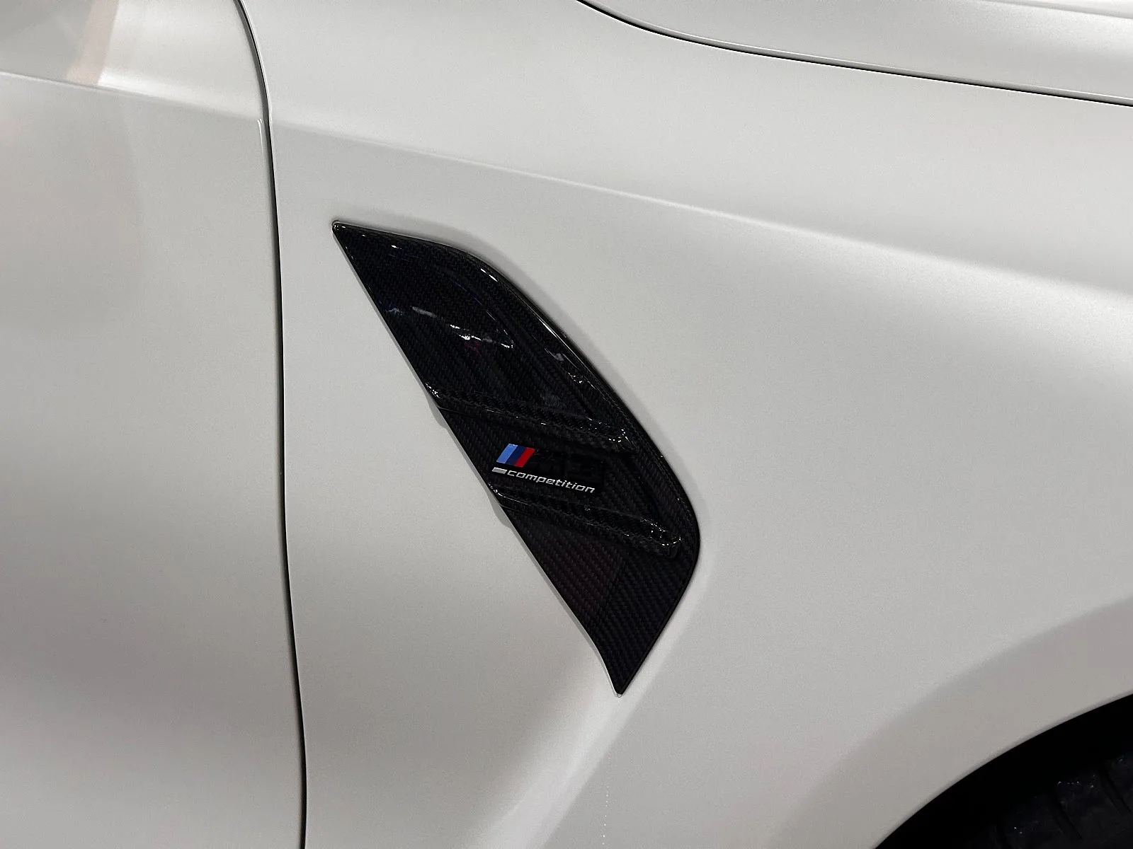 BMW M3 투어링 2023 알파인화이트 사진 3