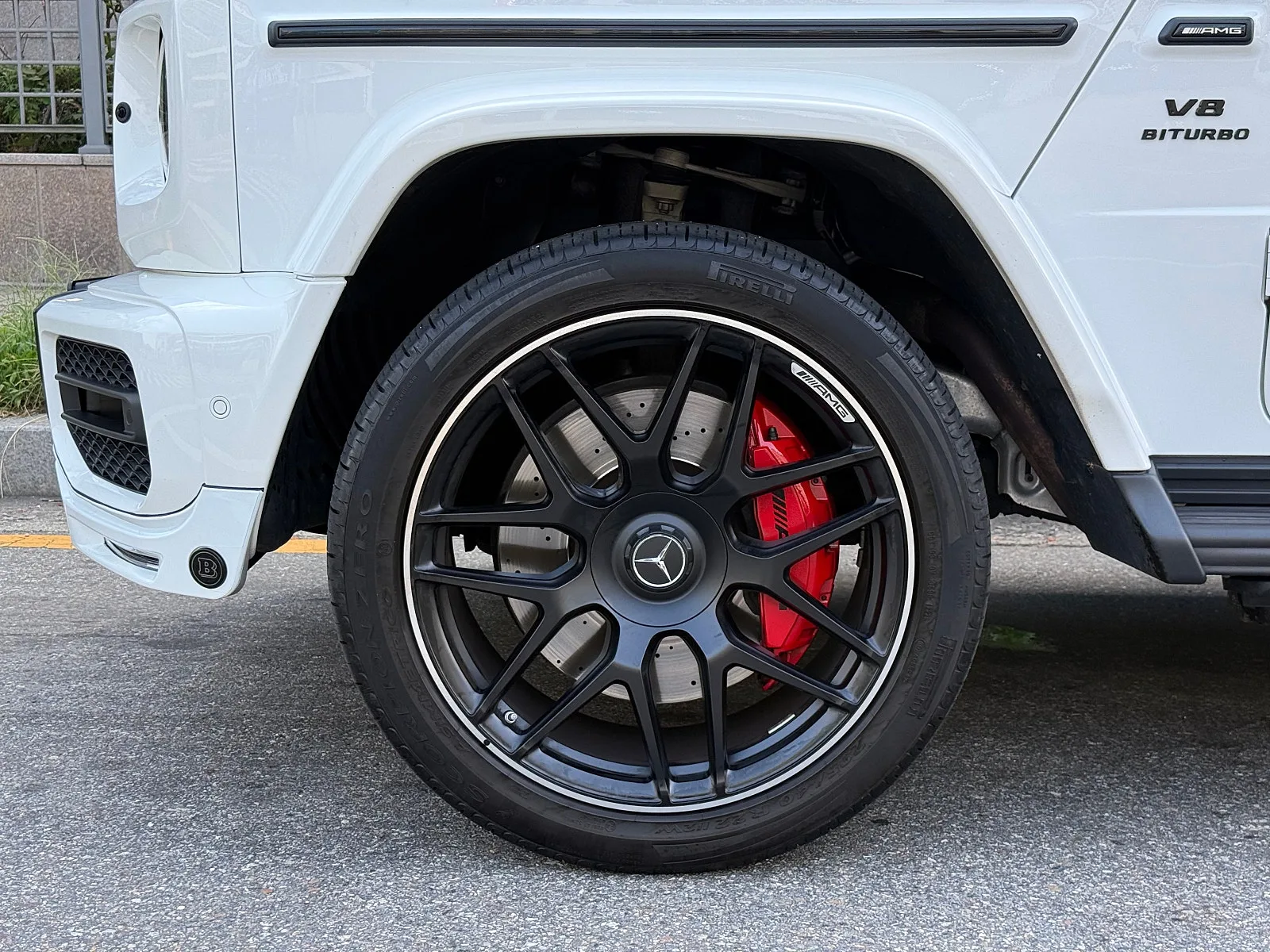 벤츠 G63 AMG 에디션 2021 화이트 사진 5