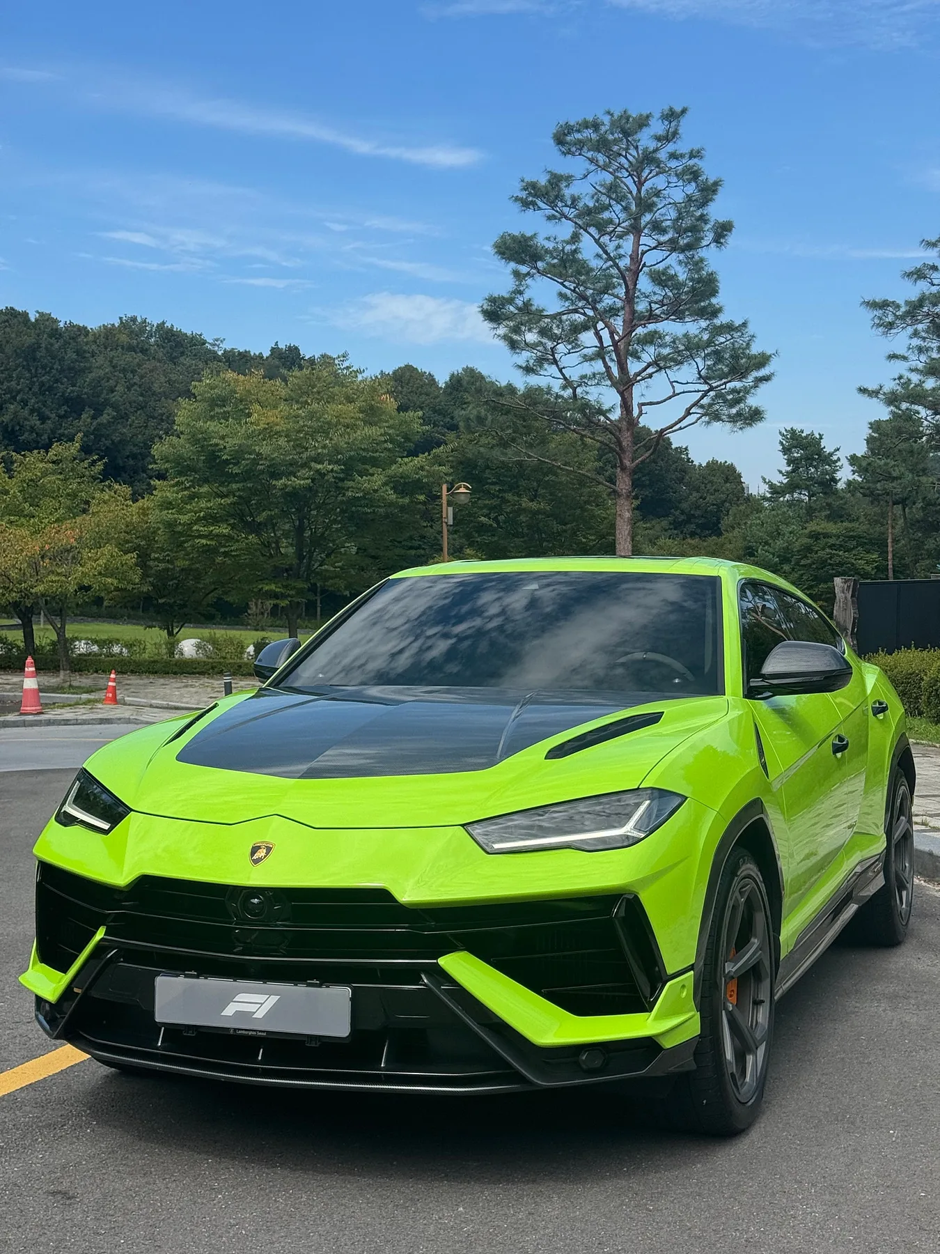 람보르기니 우루스 S 2023 옐로 사진 1