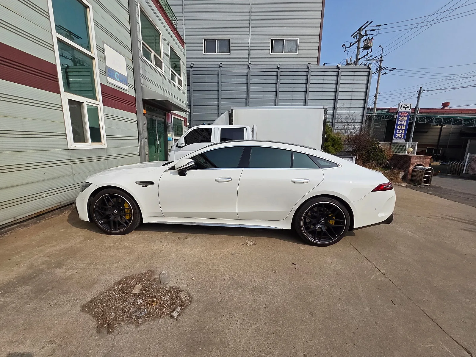 벤츠 AMG GT 43 다이나믹 2023 화이트 사진 4