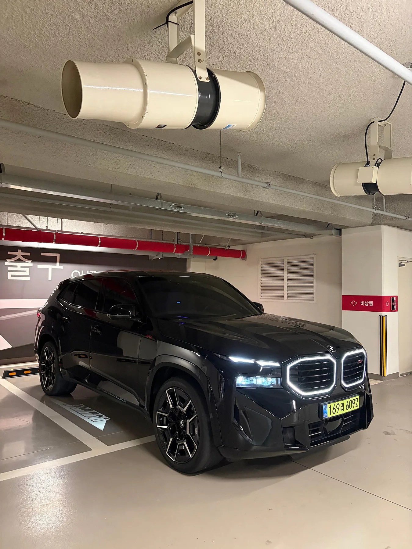 BMW XM 레이블 2025 블랙 사진 3