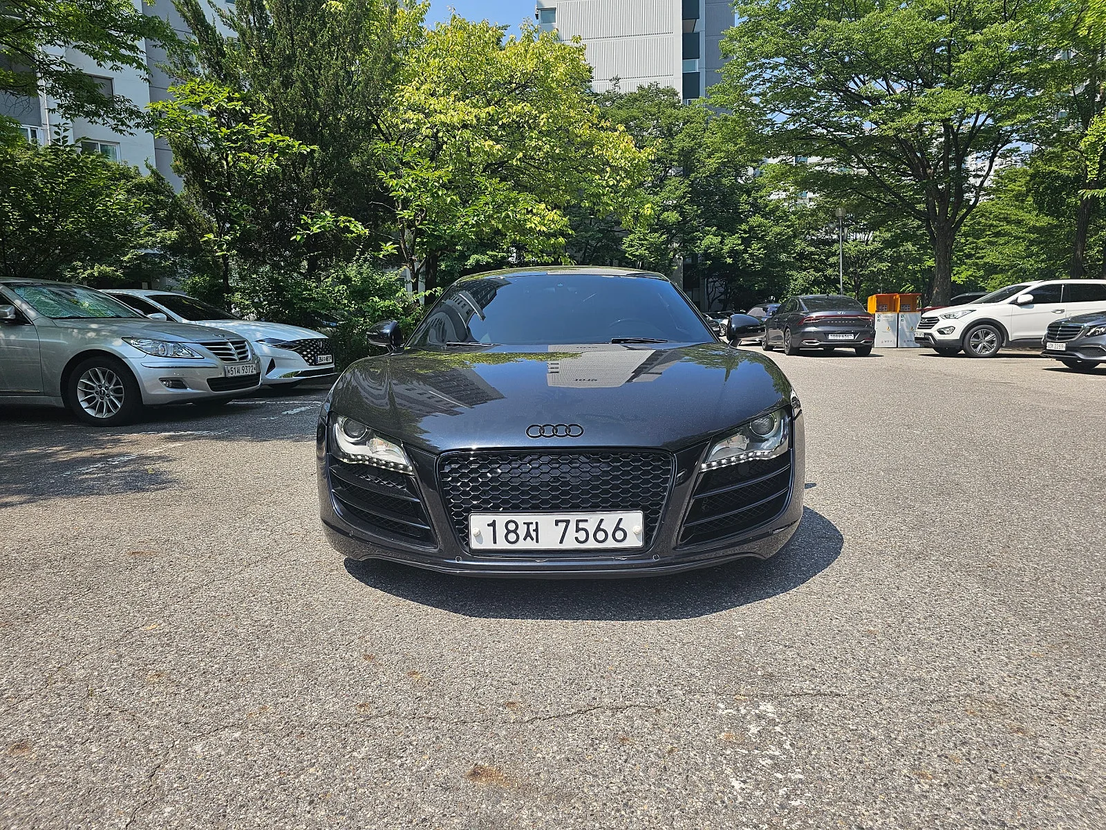 아우디 R8 V10 2011 블랙 사진 2