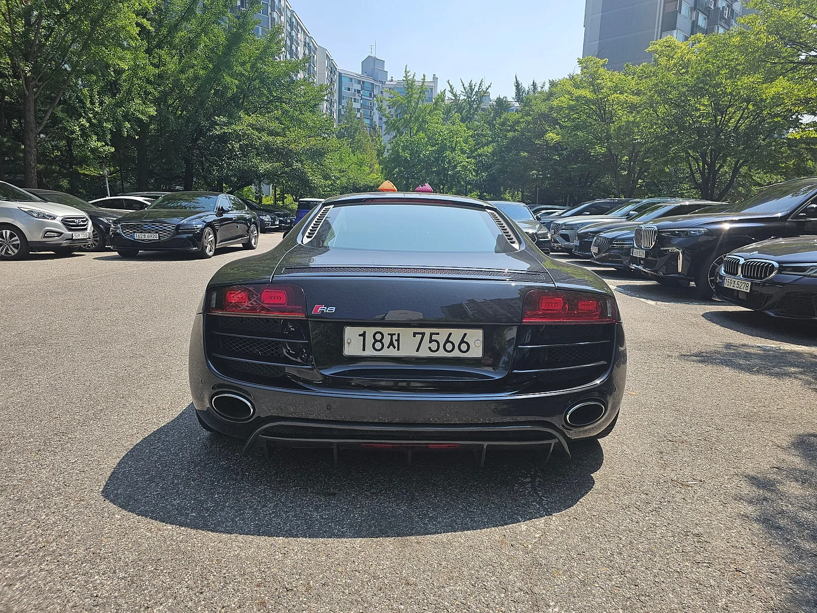 아우디 R8 V10 2011 블랙 사진 5