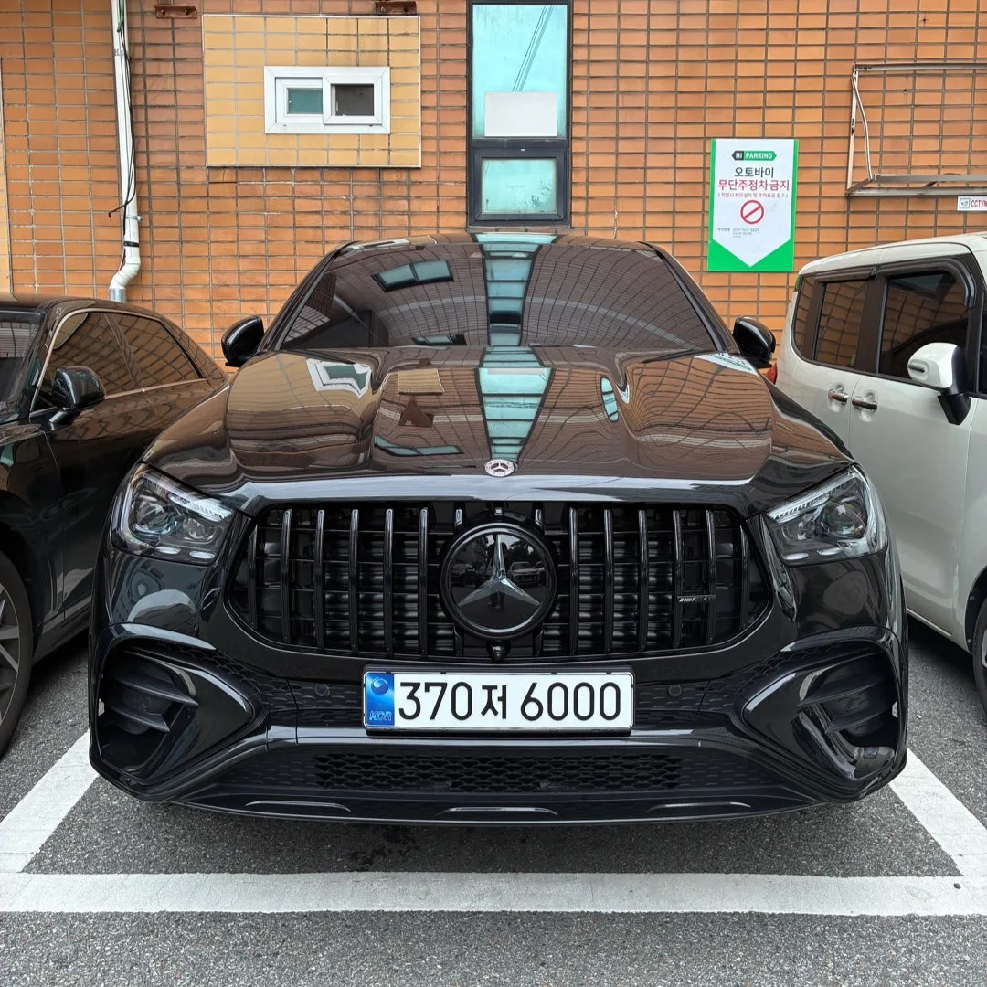 벤츠 GLE 450d 4matic 쿠페 2024 블랙 사진 5