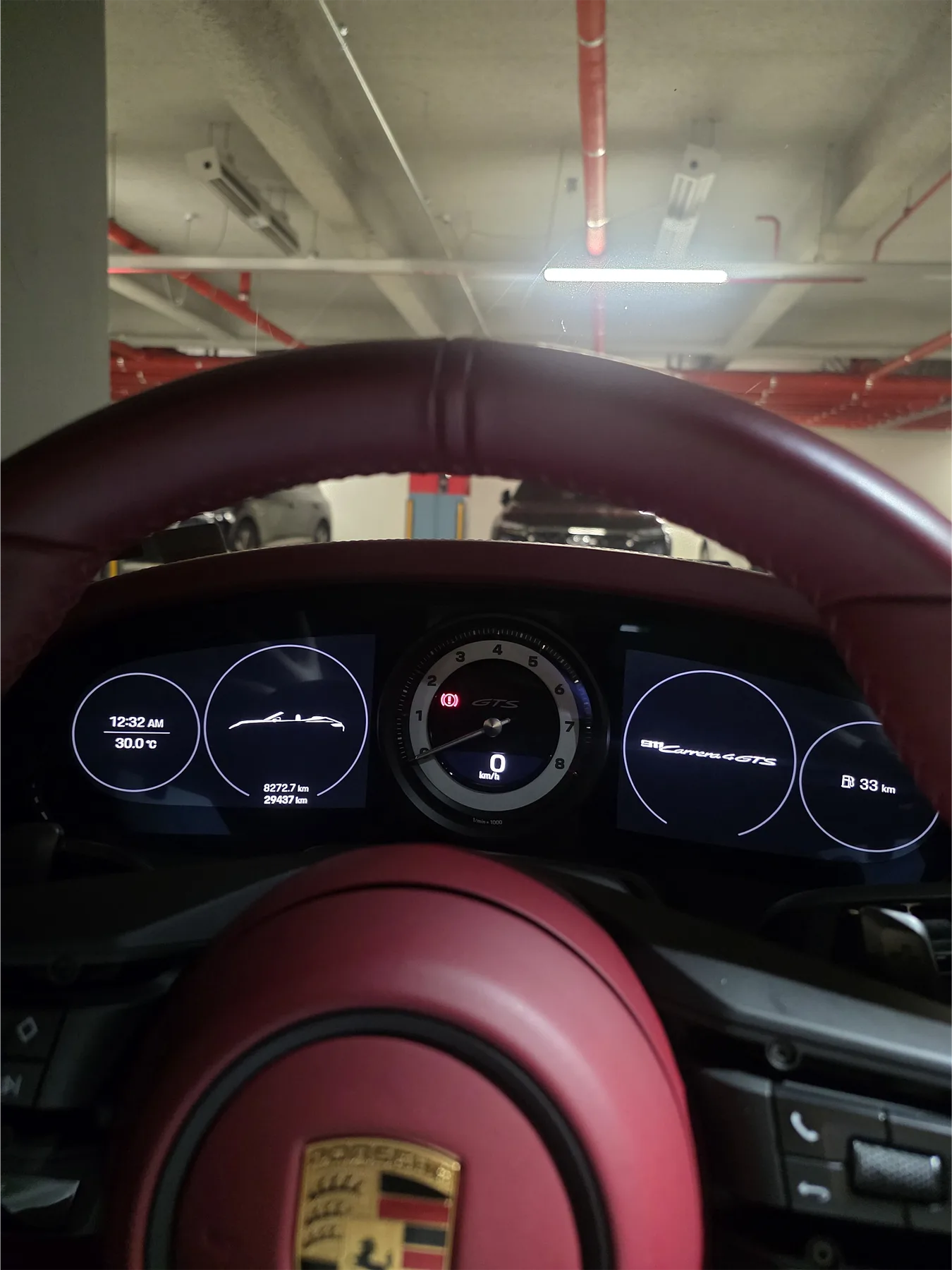 포르쉐 911 카레라4 GTS 2022 화이트 사진 4