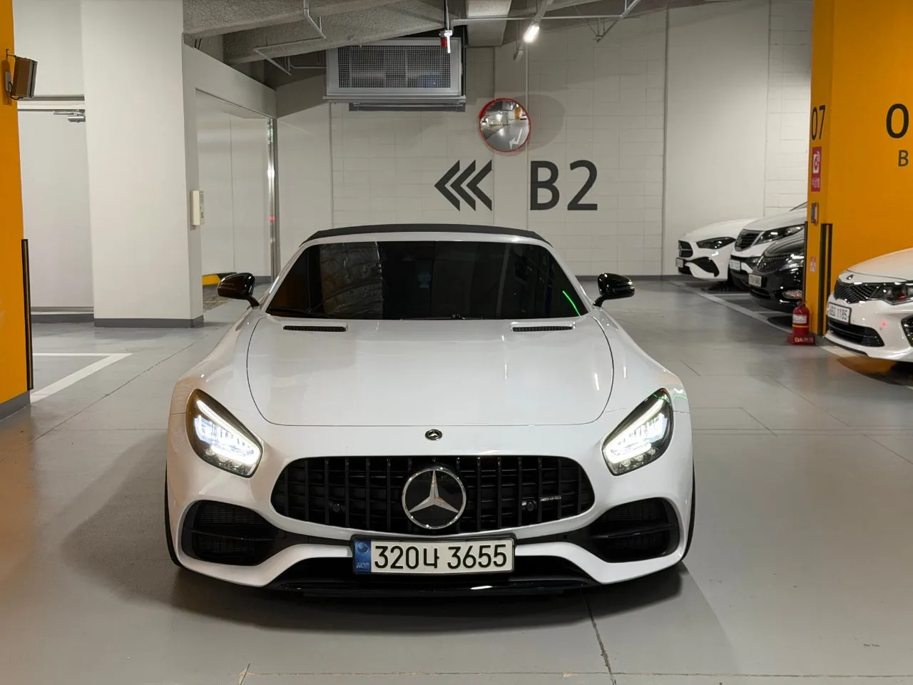 벤츠 AMG GTC 2021 화이트 사진 1