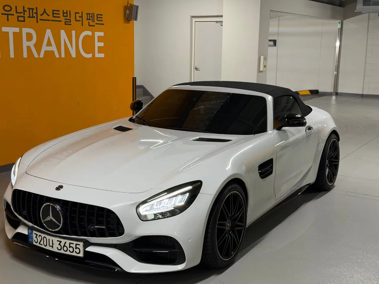 벤츠 AMG GTC 2021 화이트 사진 2
