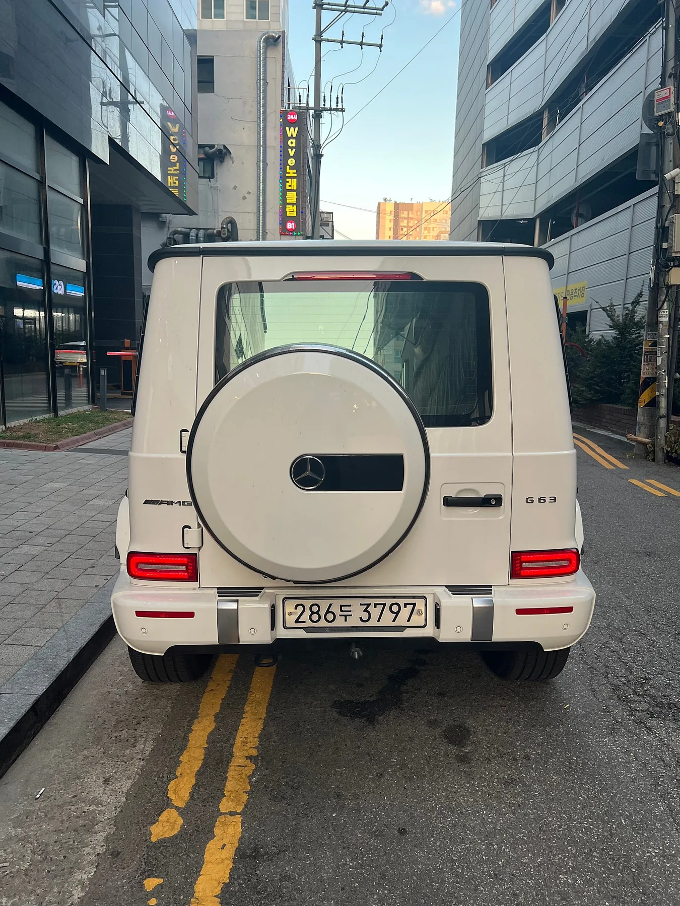 벤츠 G63 AMG 2020 화이트 사진 3