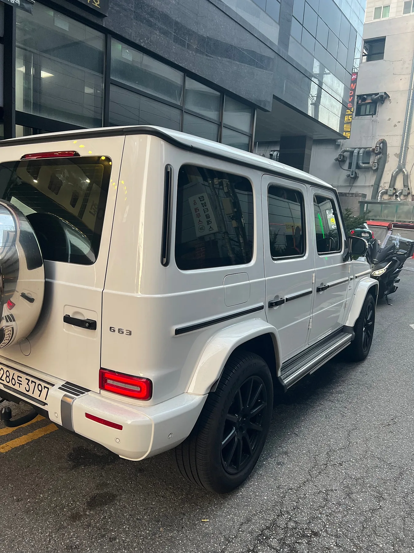 벤츠 G63 AMG 2020 화이트 사진 4