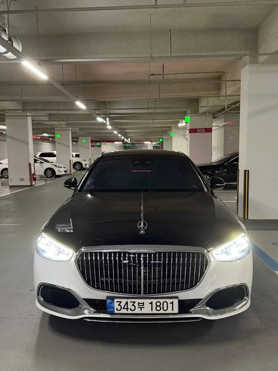 벤츠 마이바흐 S580 2022 화이트 사진 1