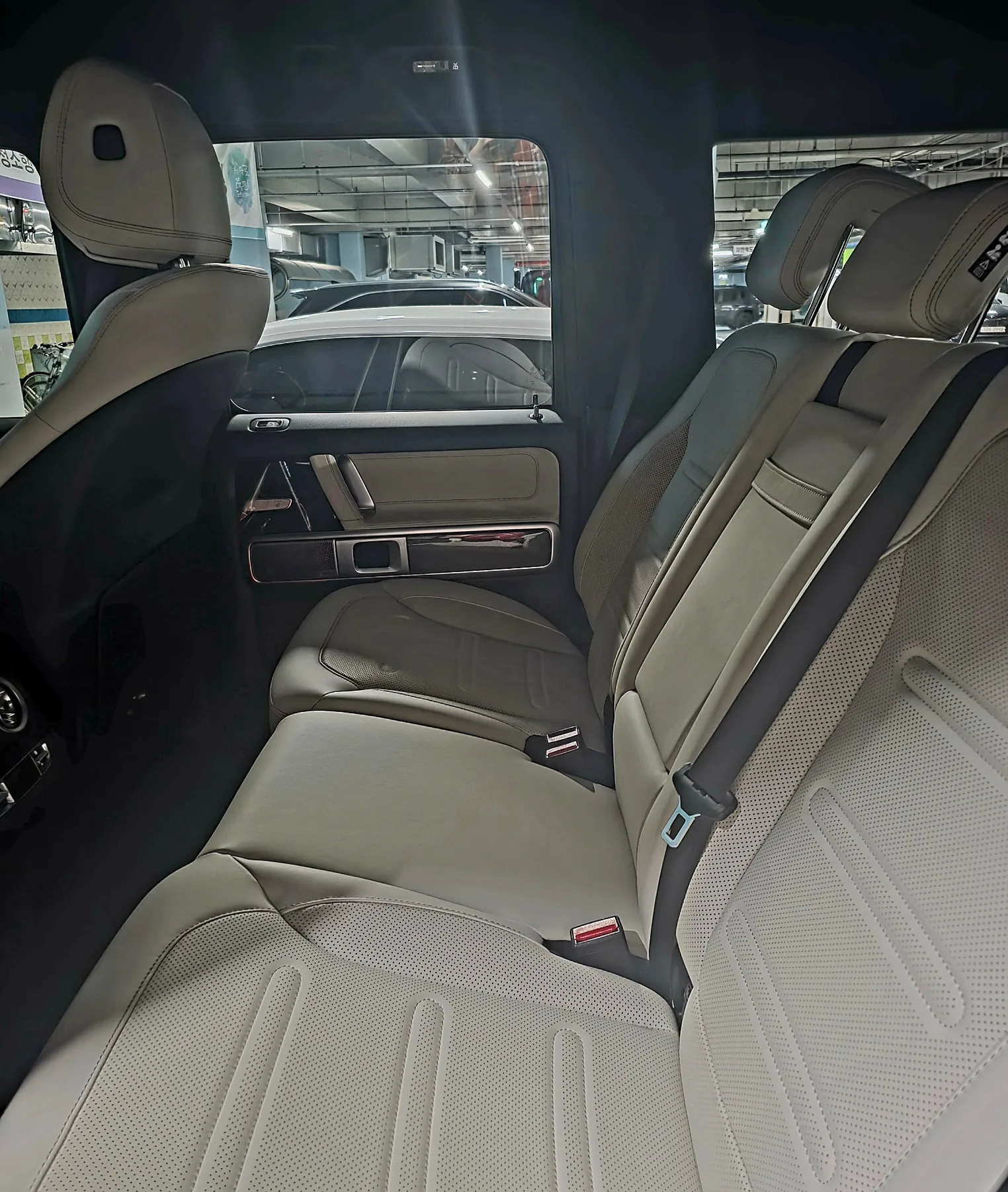 벤츠 지바겐 G450d 2025 네이비 사진 7