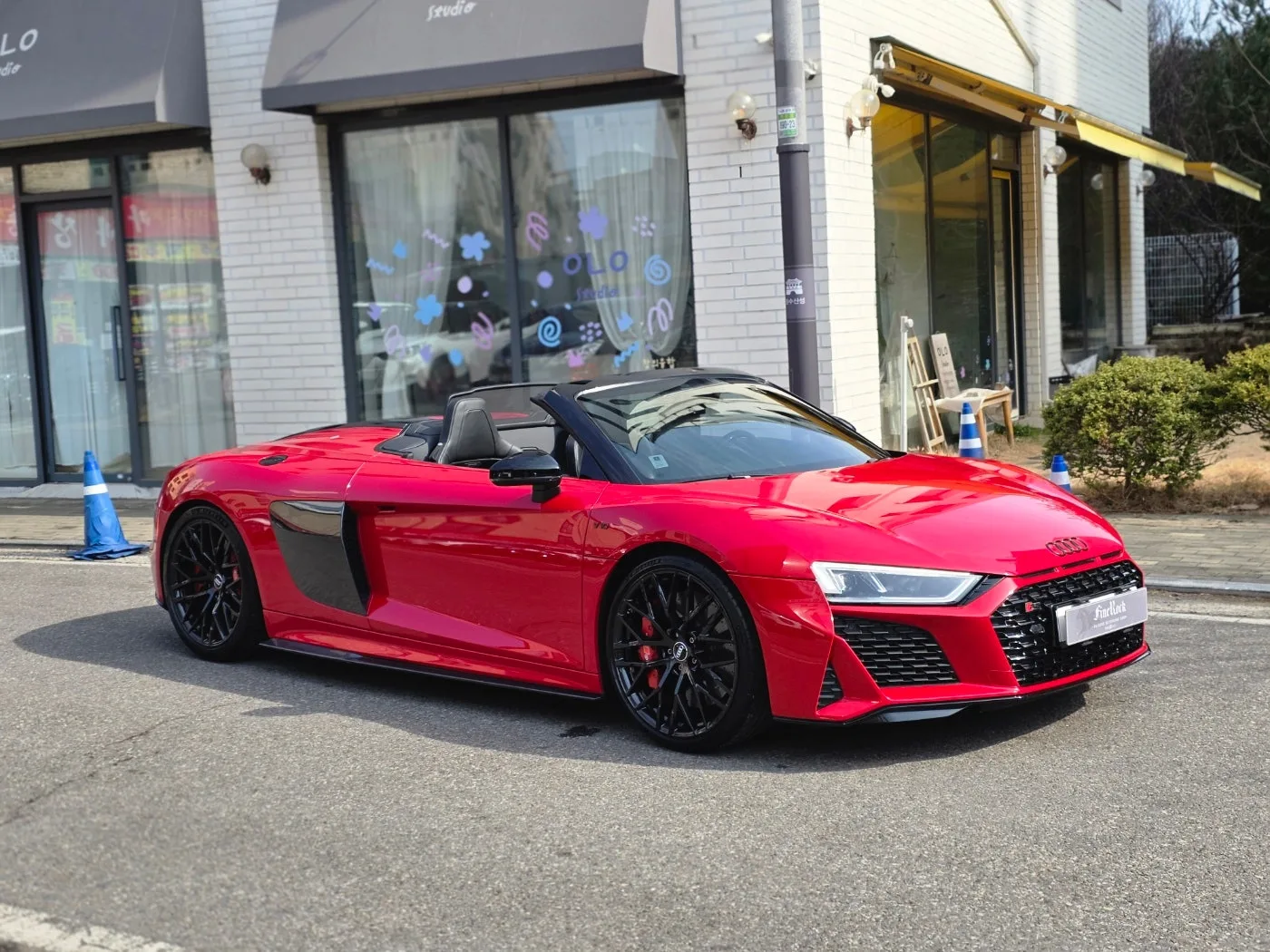 아우디 R8 스파이더 2017 레드 사진 3