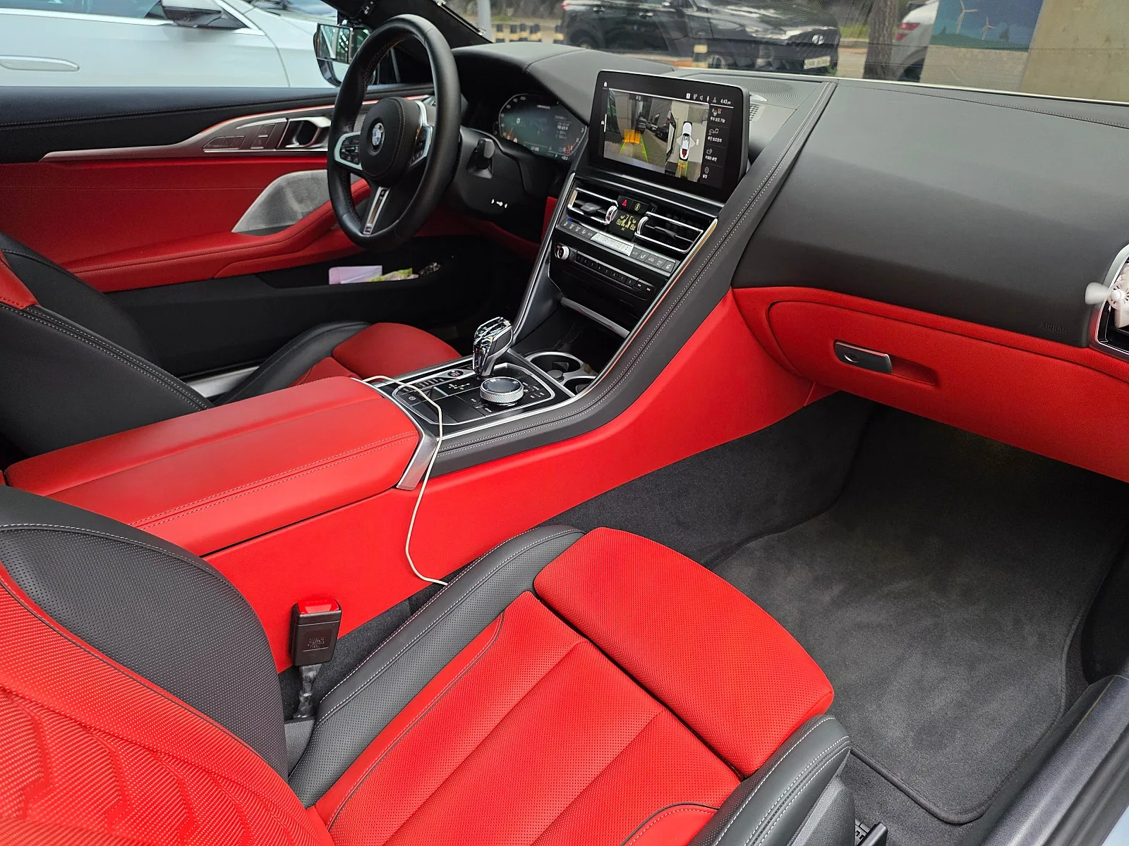 BMW M850i 쿠페 2023 화이트 사진 8