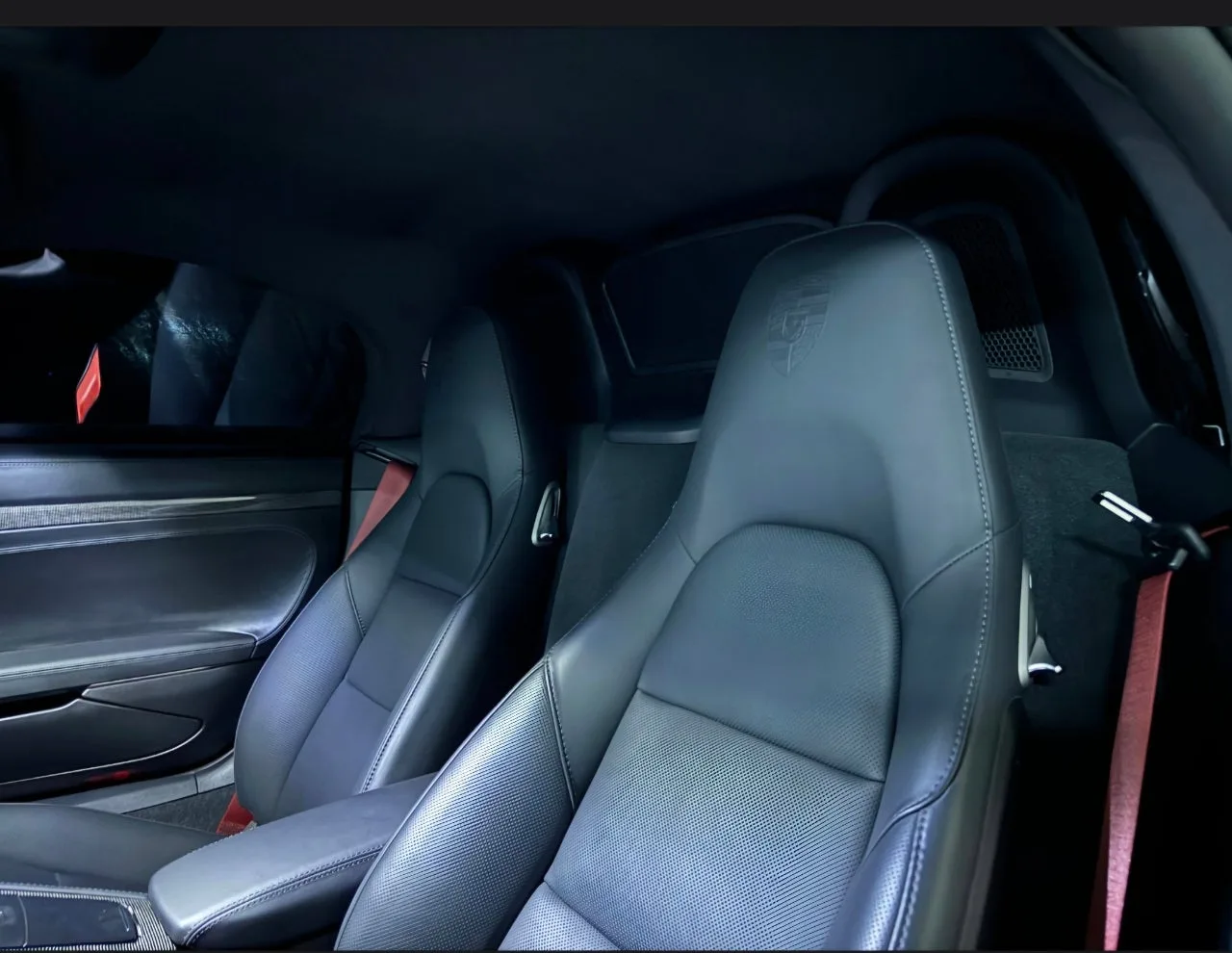 포르쉐 718 박스터 4.0 GTS 2022 카민레드 사진 8