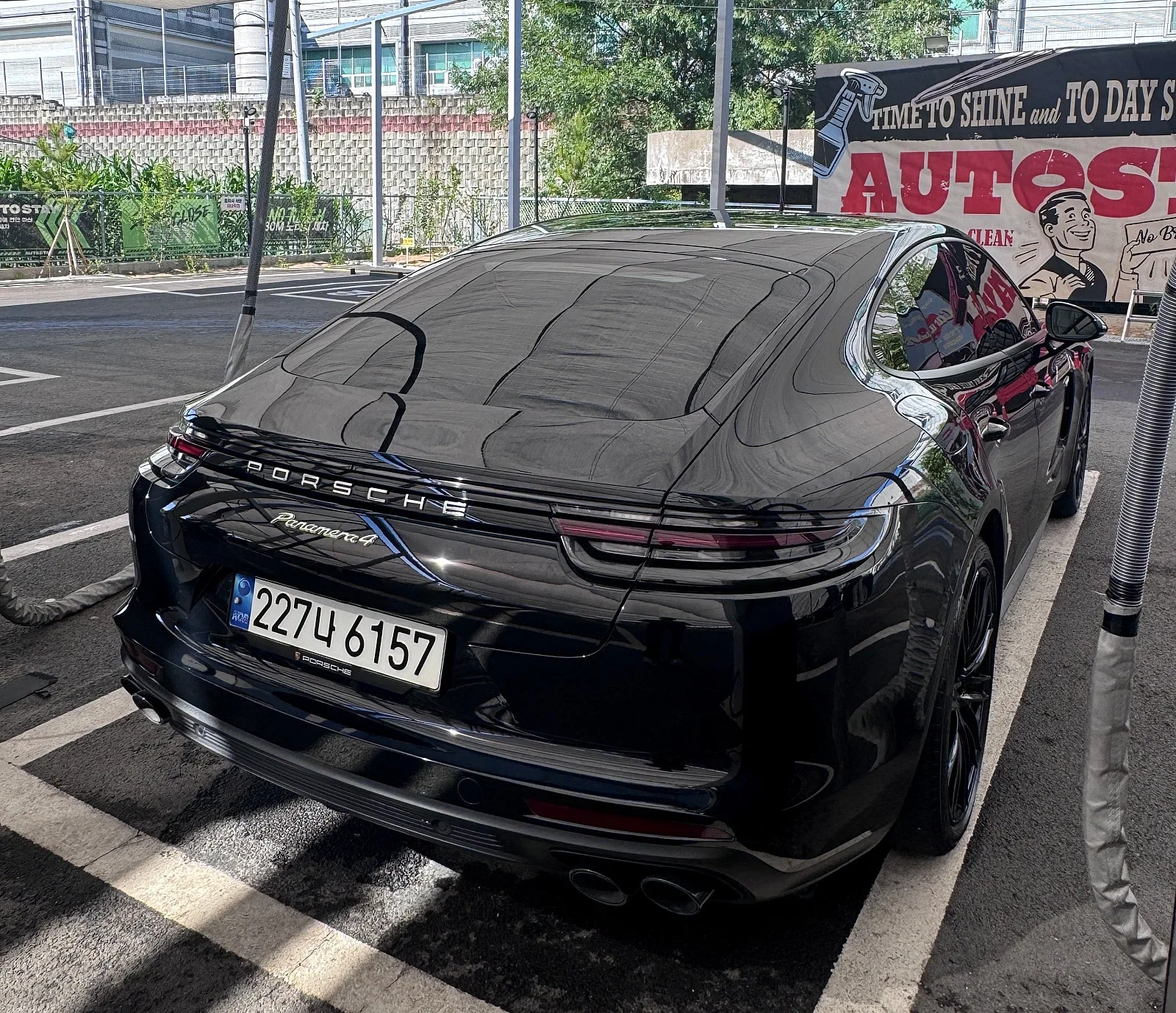 포르쉐 파나메라 E-Hybrid 2019 블랙 사진 4
