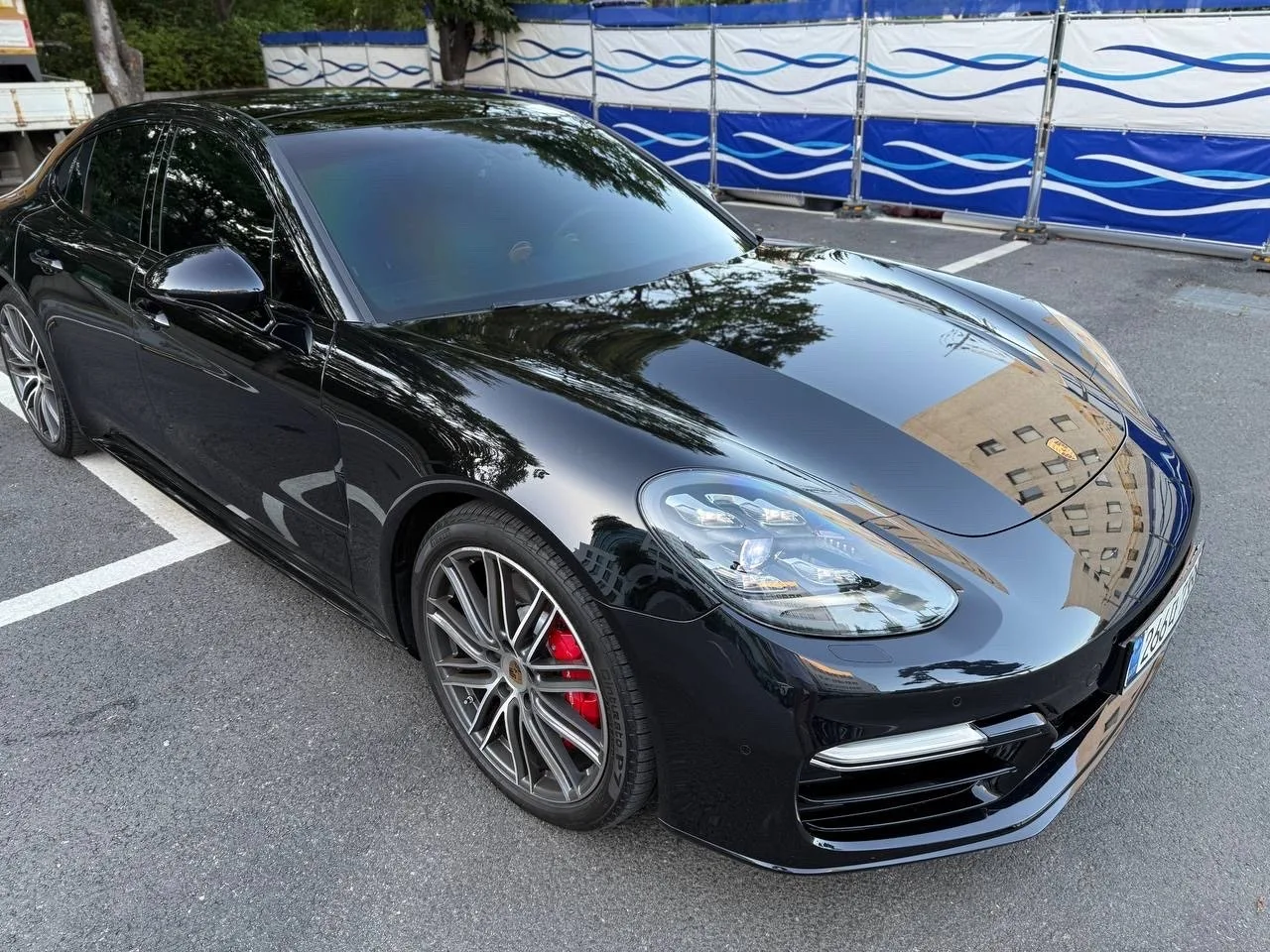 포르쉐 파나메라 GTS 2019 블랙 사진 8