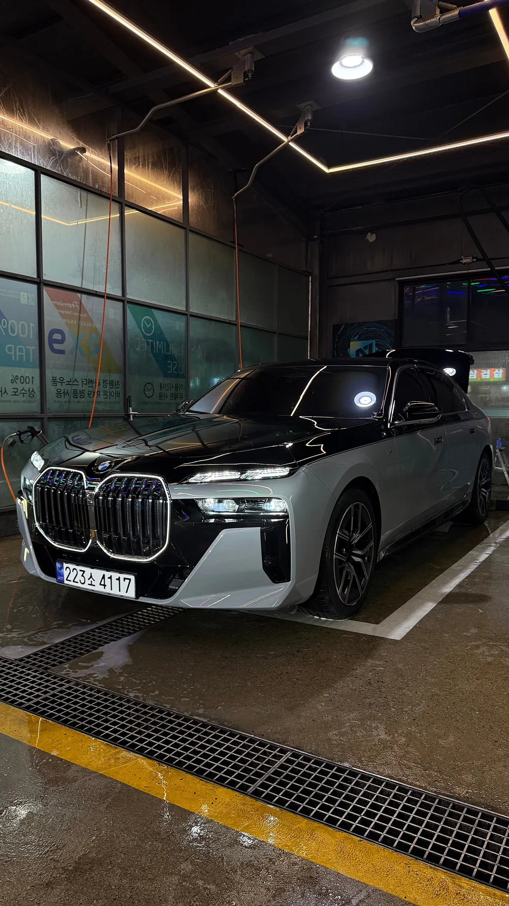 BMW 740i xDrive M스포츠패키지 2024 화이트 사진 1