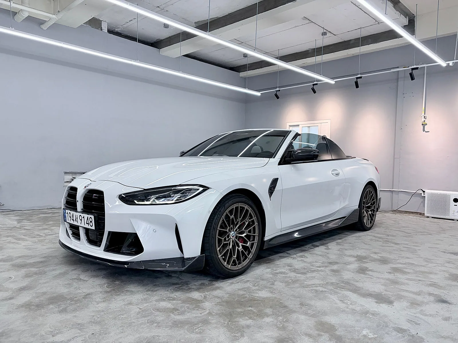 BMW M4 컨버터블 2022 화이트 사진 4