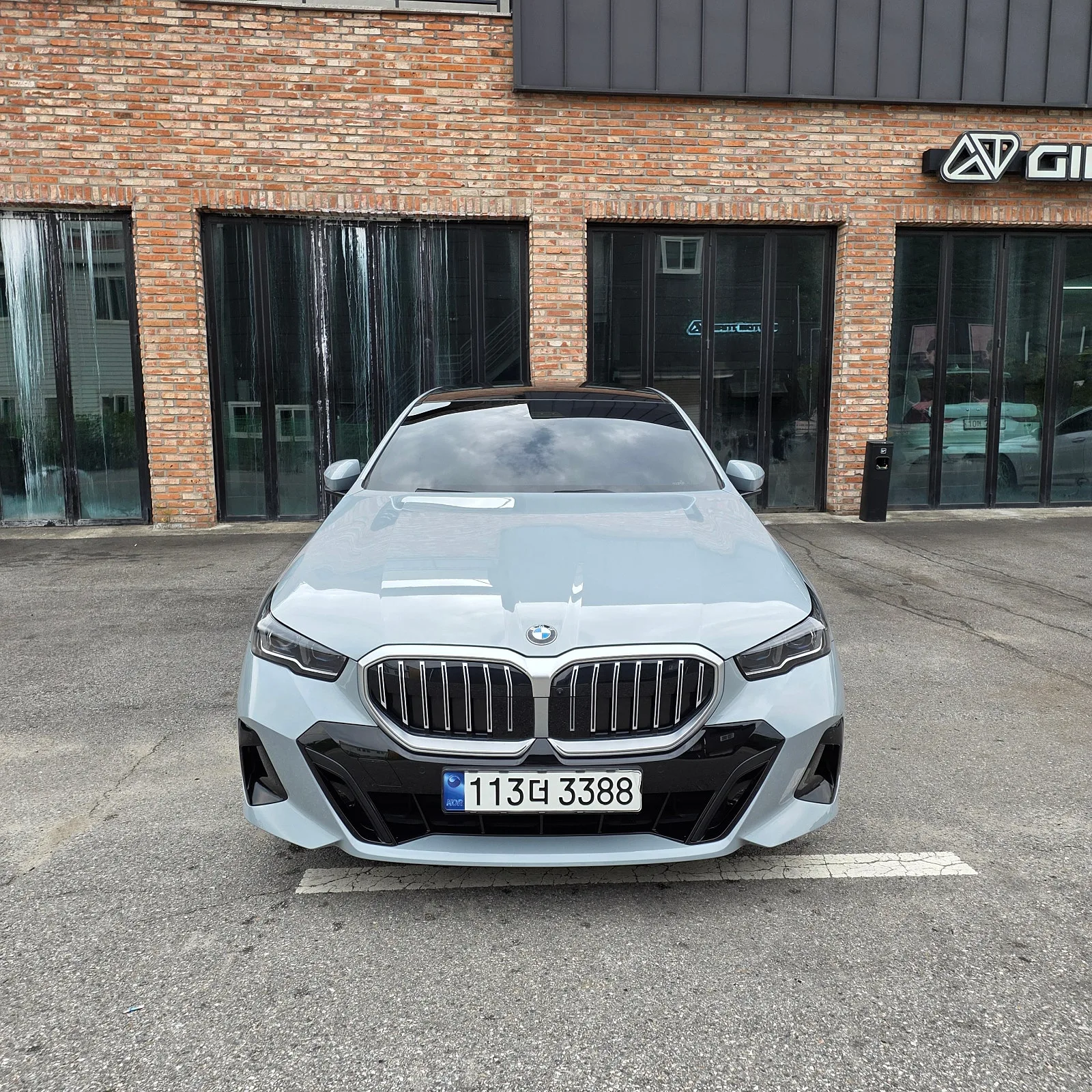 BMW 530i xDrive M Spt 2024 화이트 사진 1