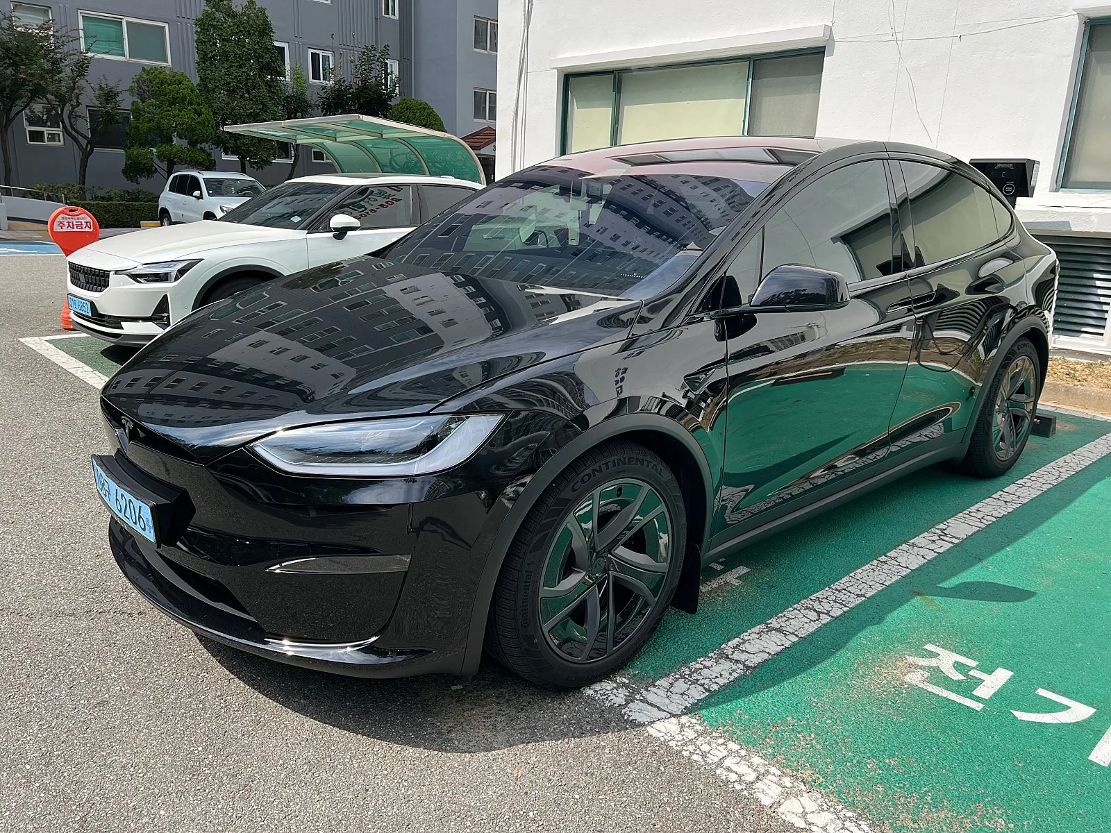 테슬라 모델X AWD 2026 블랙 사진 2