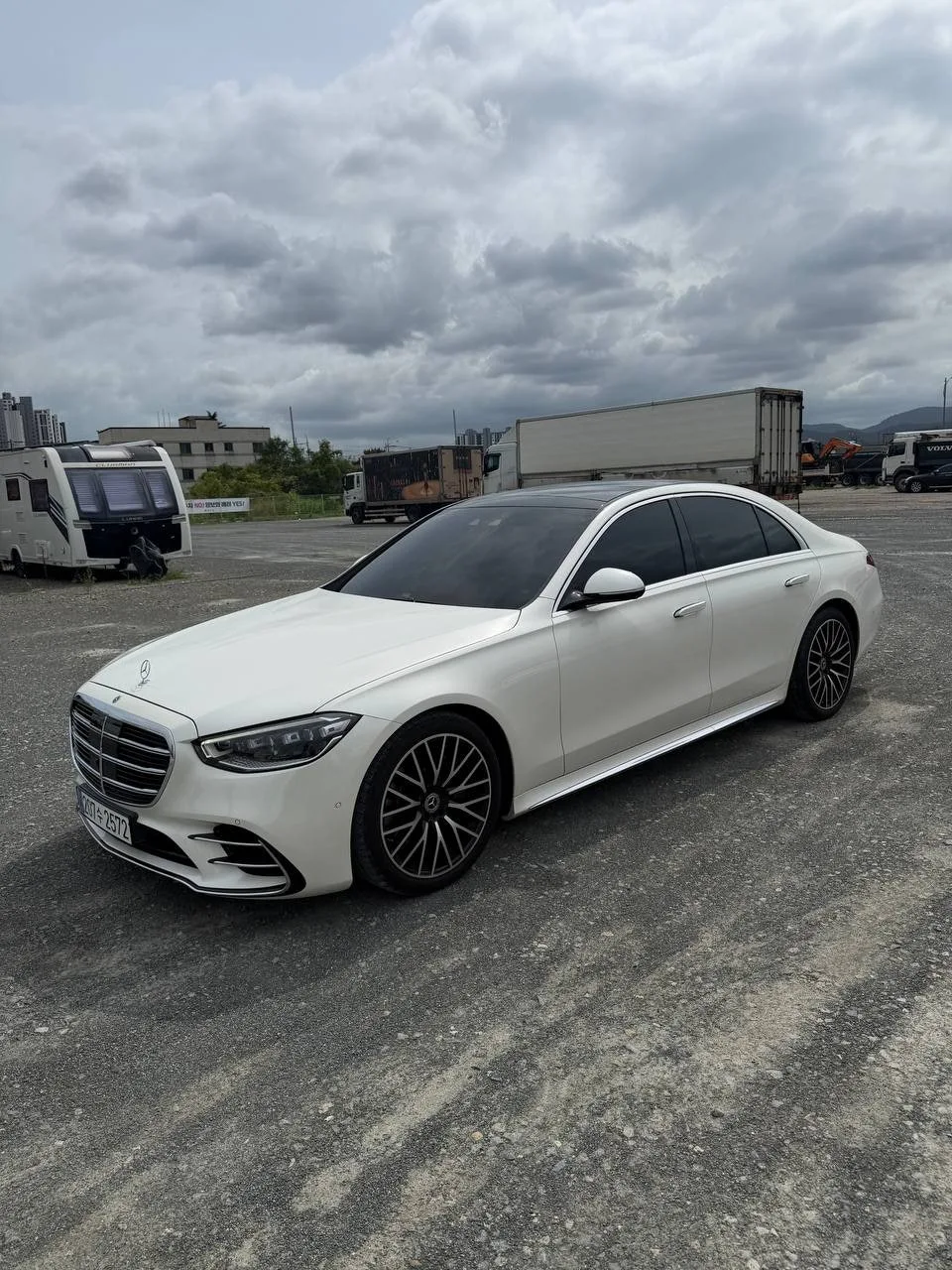 벤츠 S400D 2023 다이아몬드화이트 사진 3