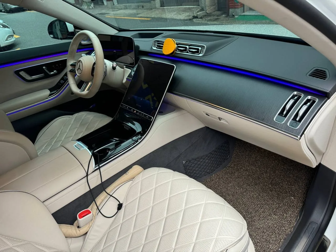 벤츠 S400D 2023 다이아몬드화이트 사진 4