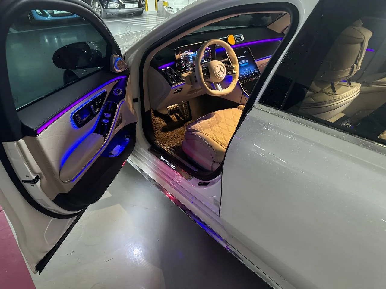 벤츠 S400D 2023 다이아몬드화이트 사진 6