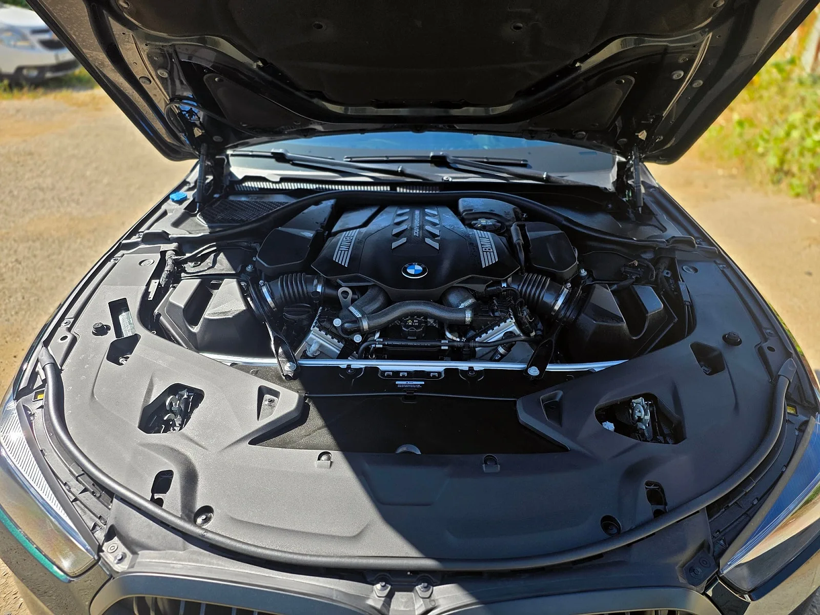 BMW 850i X드라이브 2026 다크에메랄드 사진 8