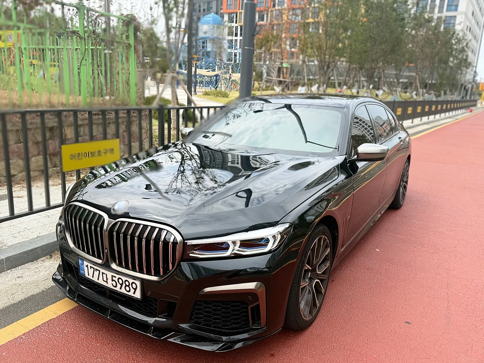 BMW 7시리즈 M760Li 2017 건메탈 사진 1