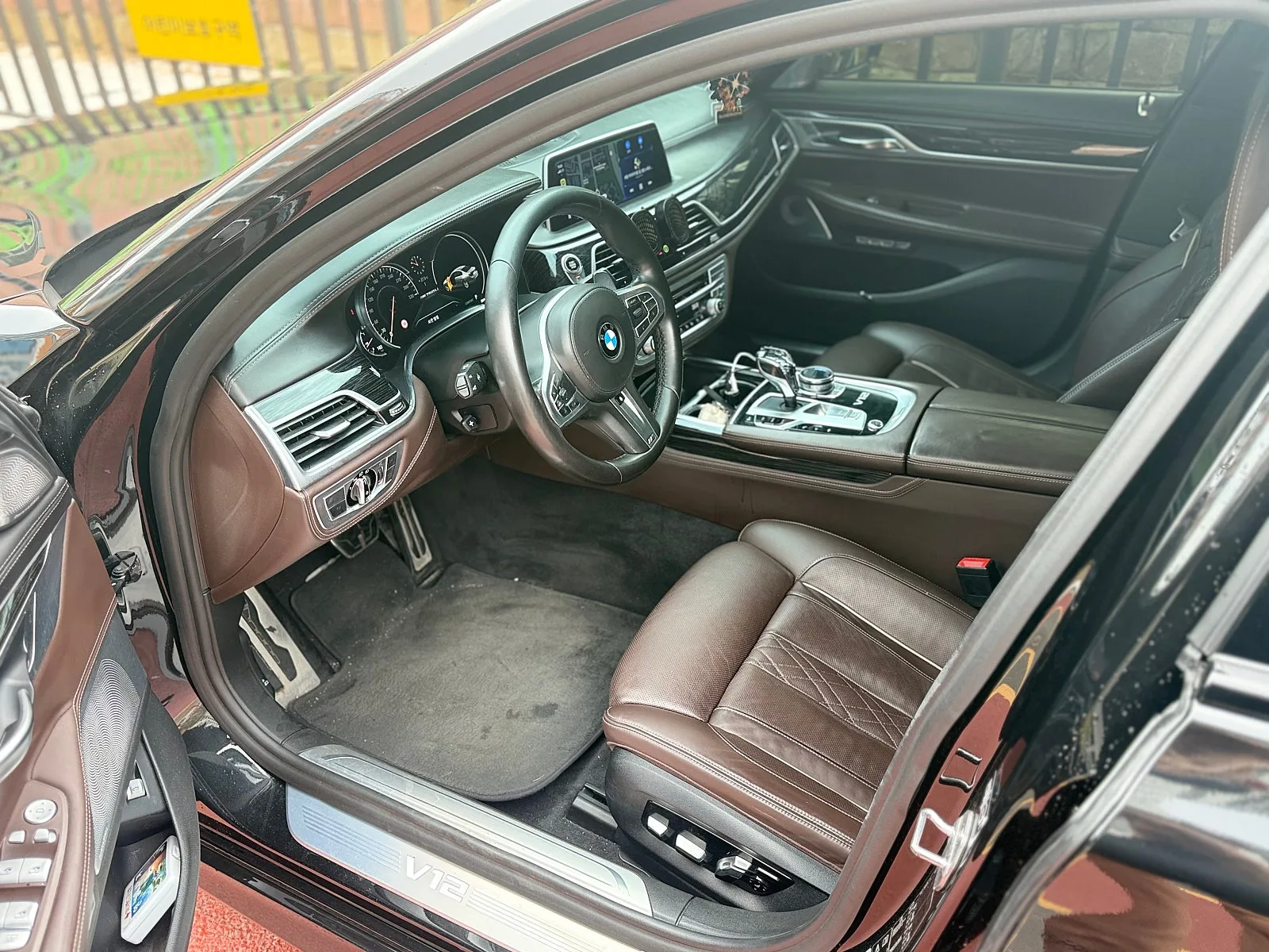 BMW 7시리즈 M760Li 2017 건메탈 사진 7