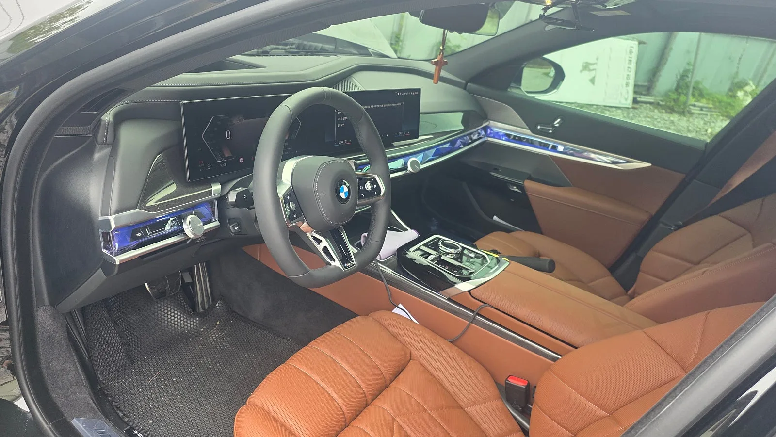 BMW 740i 리미티드 2026 블랙 사진 8
