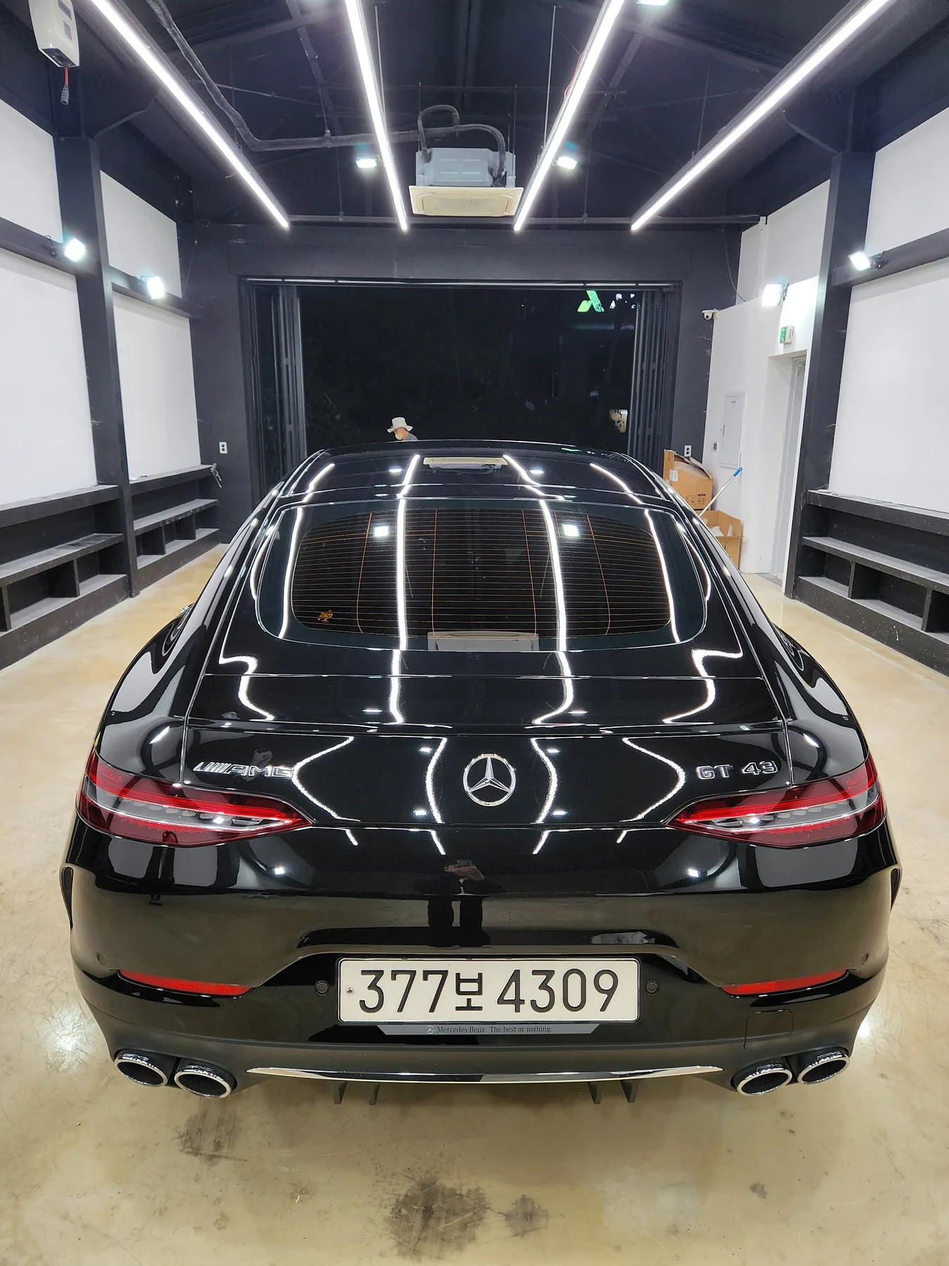 벤츠 AMG GT43 2023 블랙 사진 1
